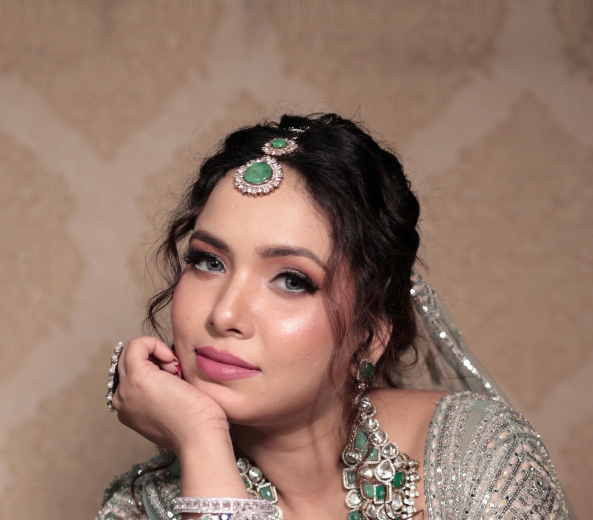 Parineeti Polki Kundan Bridal Set with Earrings and Mangtikka - QUEENS JEWELS