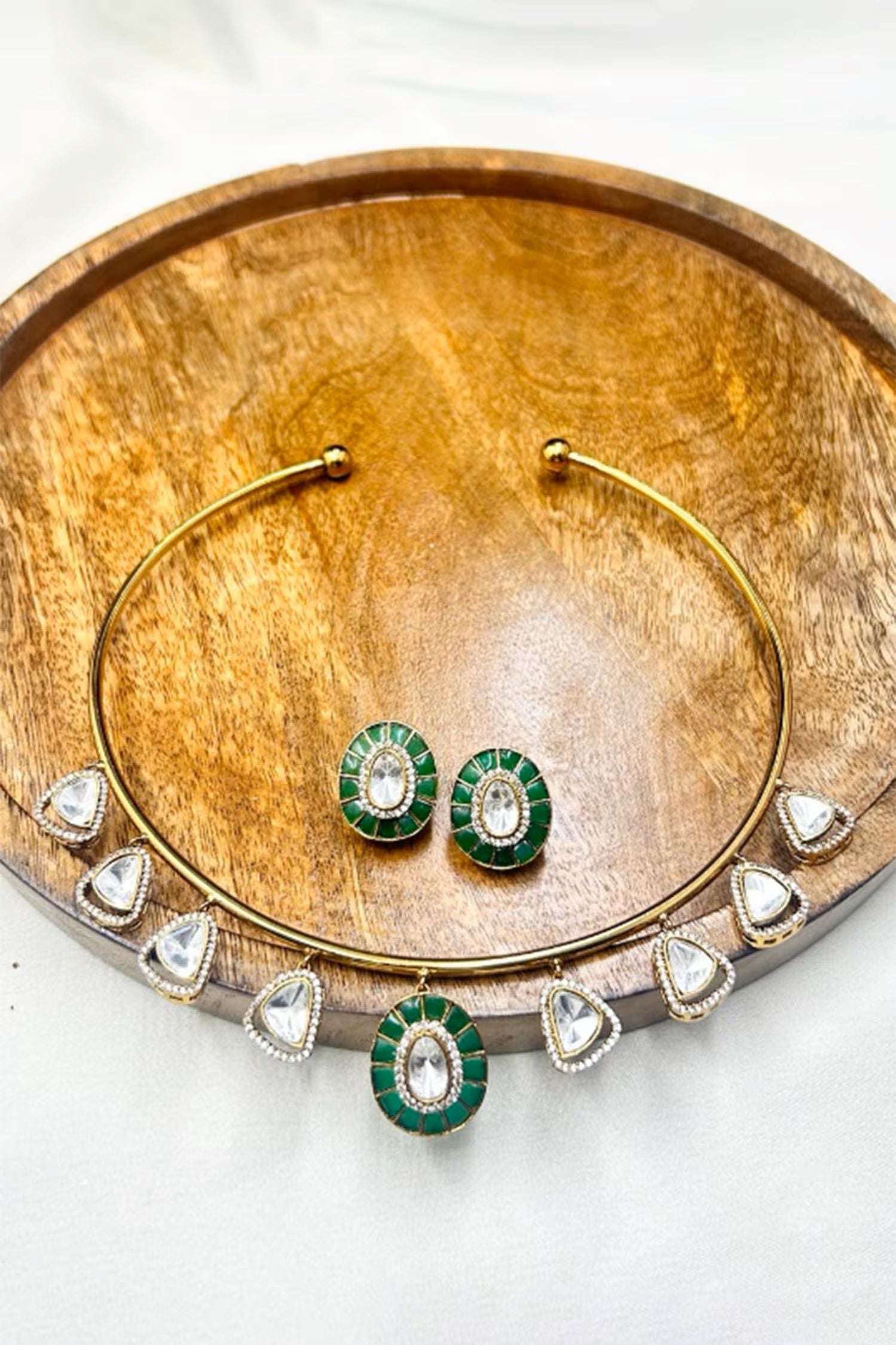 Forest Jade Kundan Hasli Necklace - QUEENS JEWELS