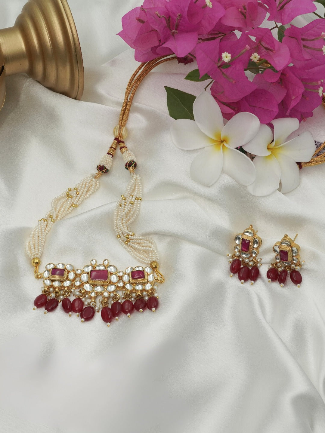 Bridesmaid's Kundan Choker Set With Red Stones And White Beads - QUEENS JEWELS