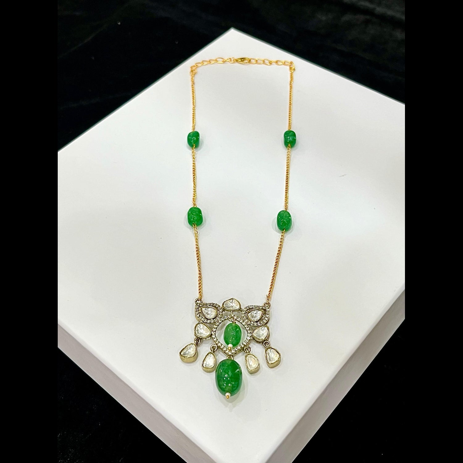 Alia Polki Kundan Victorian Pendant Necklace & Earrings Set - Green - QUEENS JEWELS