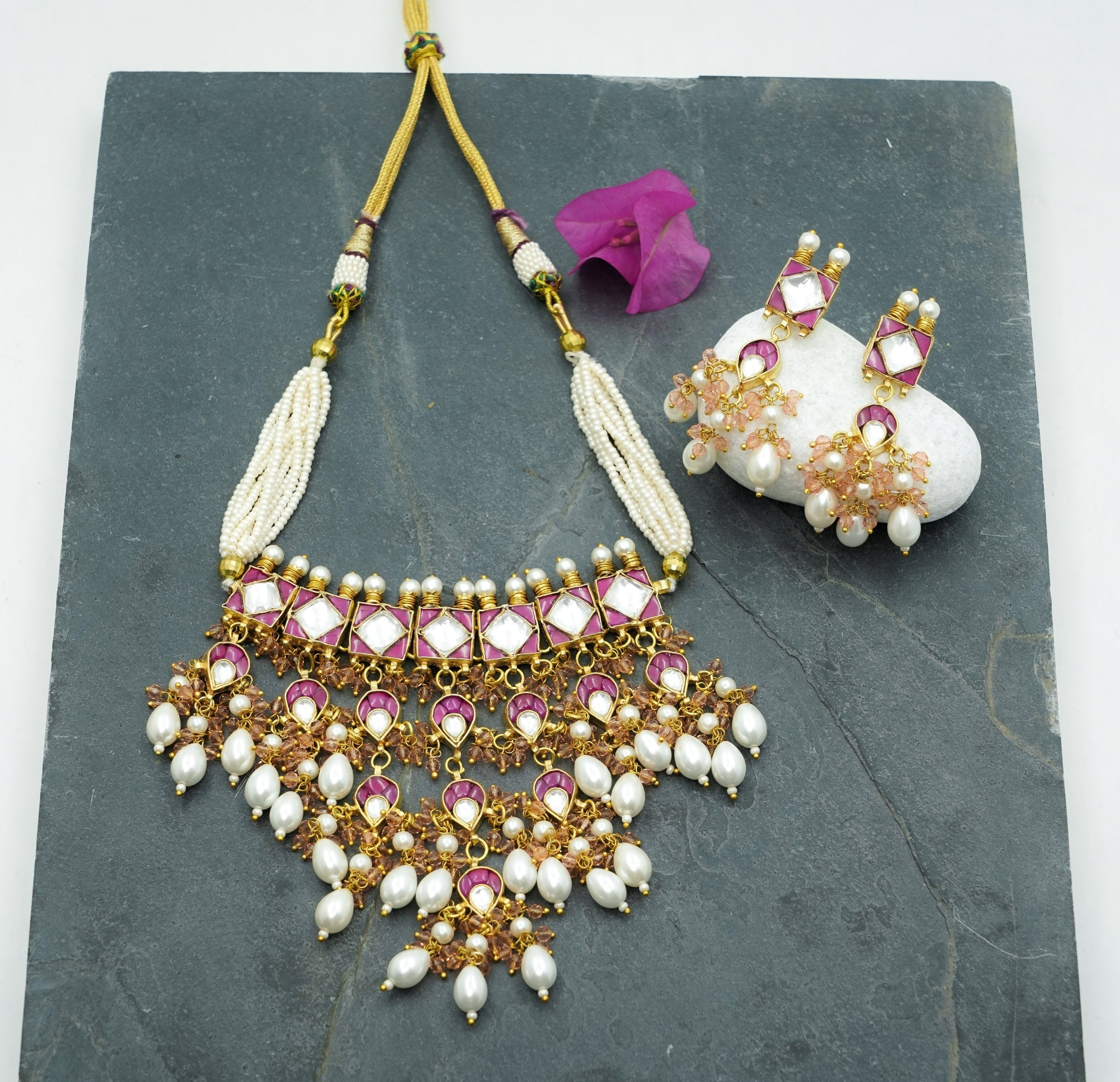 Ornate Kundan Necklace and Earrings Set - QUEENS JEWELS