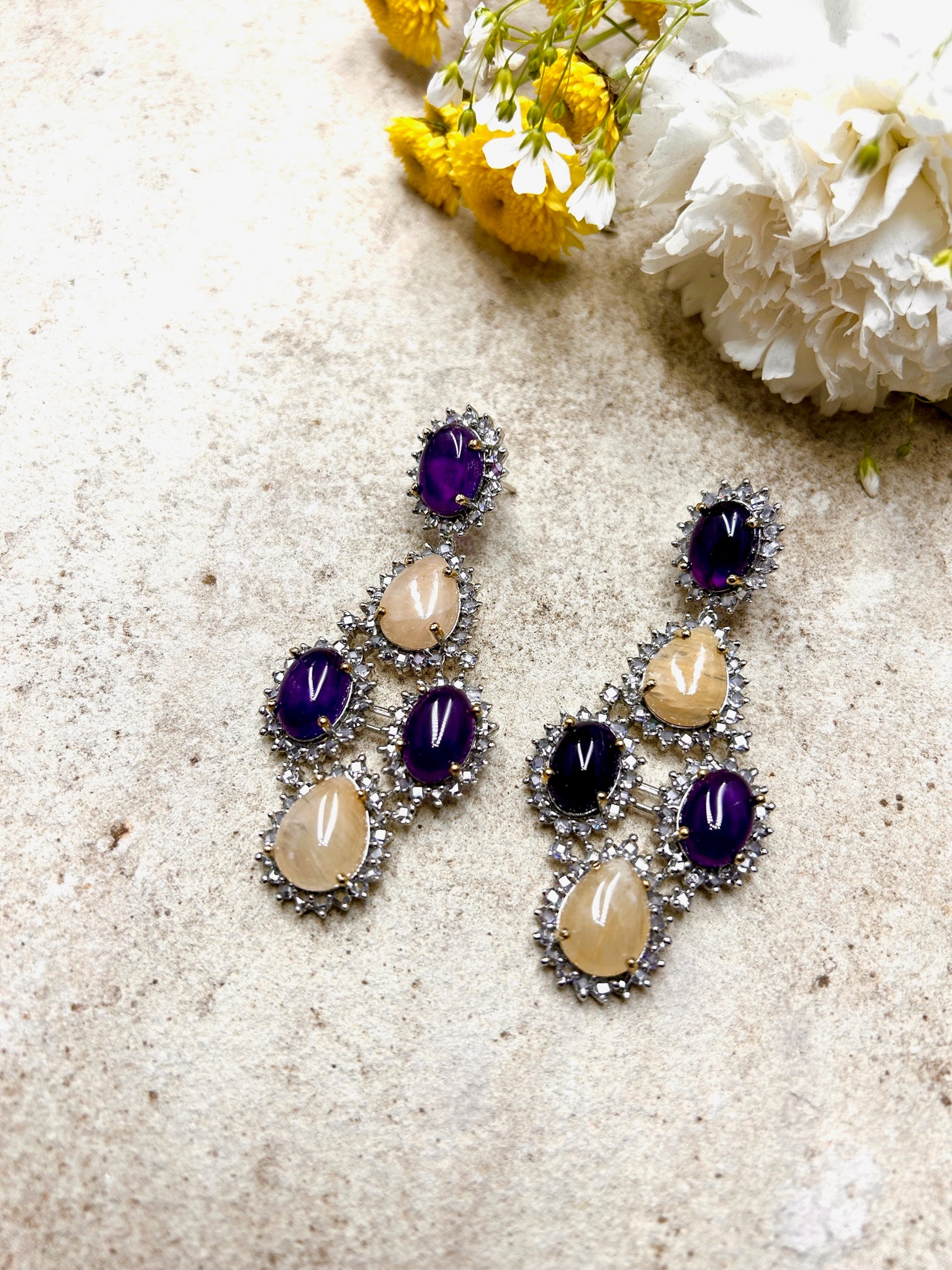 Four-Point Colored Stone Earrings - QUEENS JEWELS