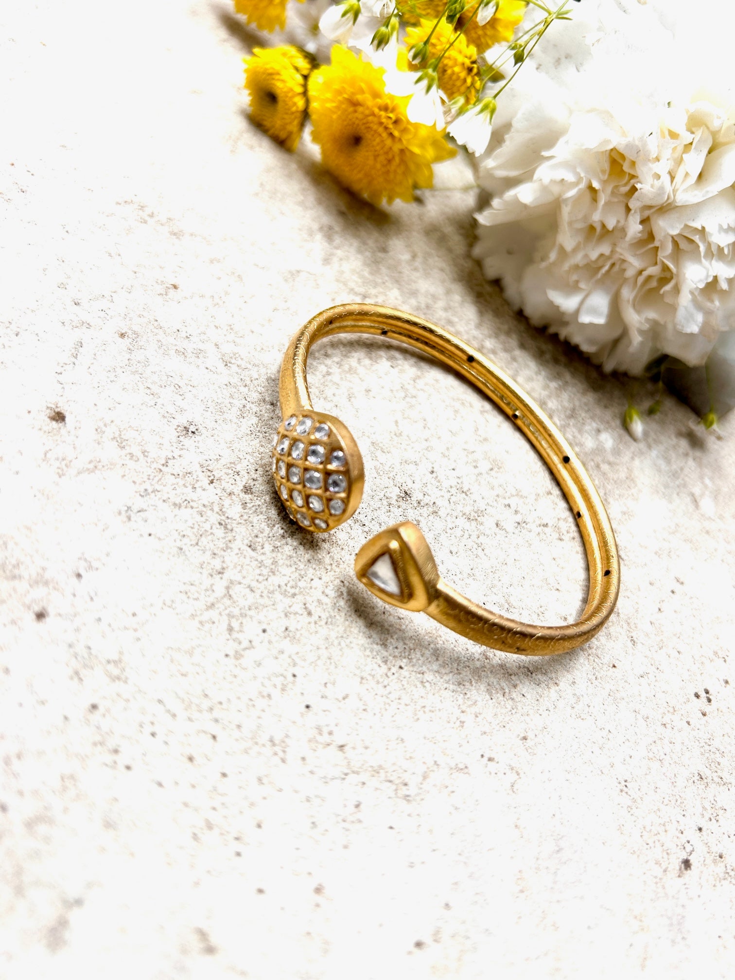 Victorian Gold Sparkle Bracelets - QUEENS JEWELS