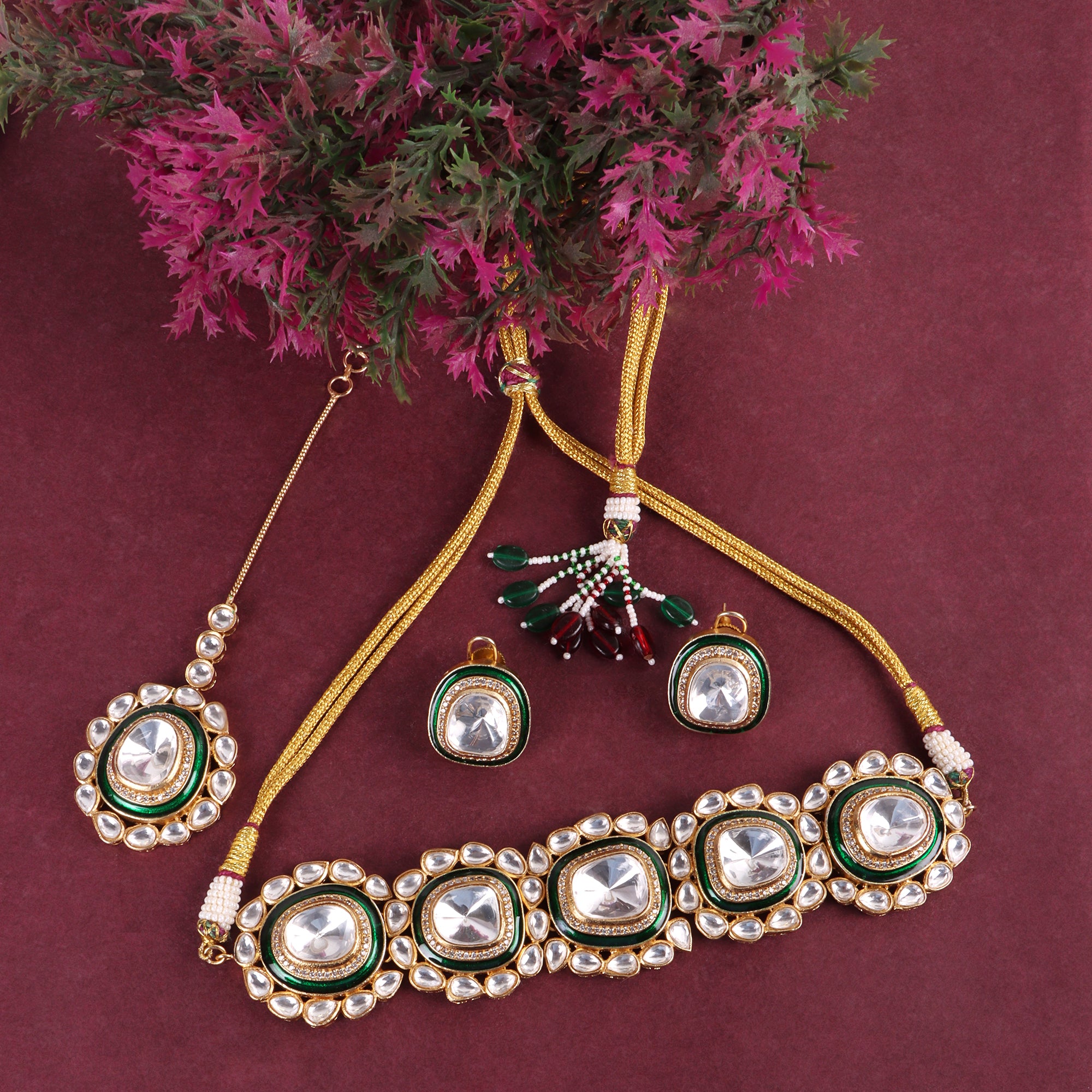 Heritage Uncut Polki Lookalike Kundan Choker Set with Maangtika - QUEENS JEWELS