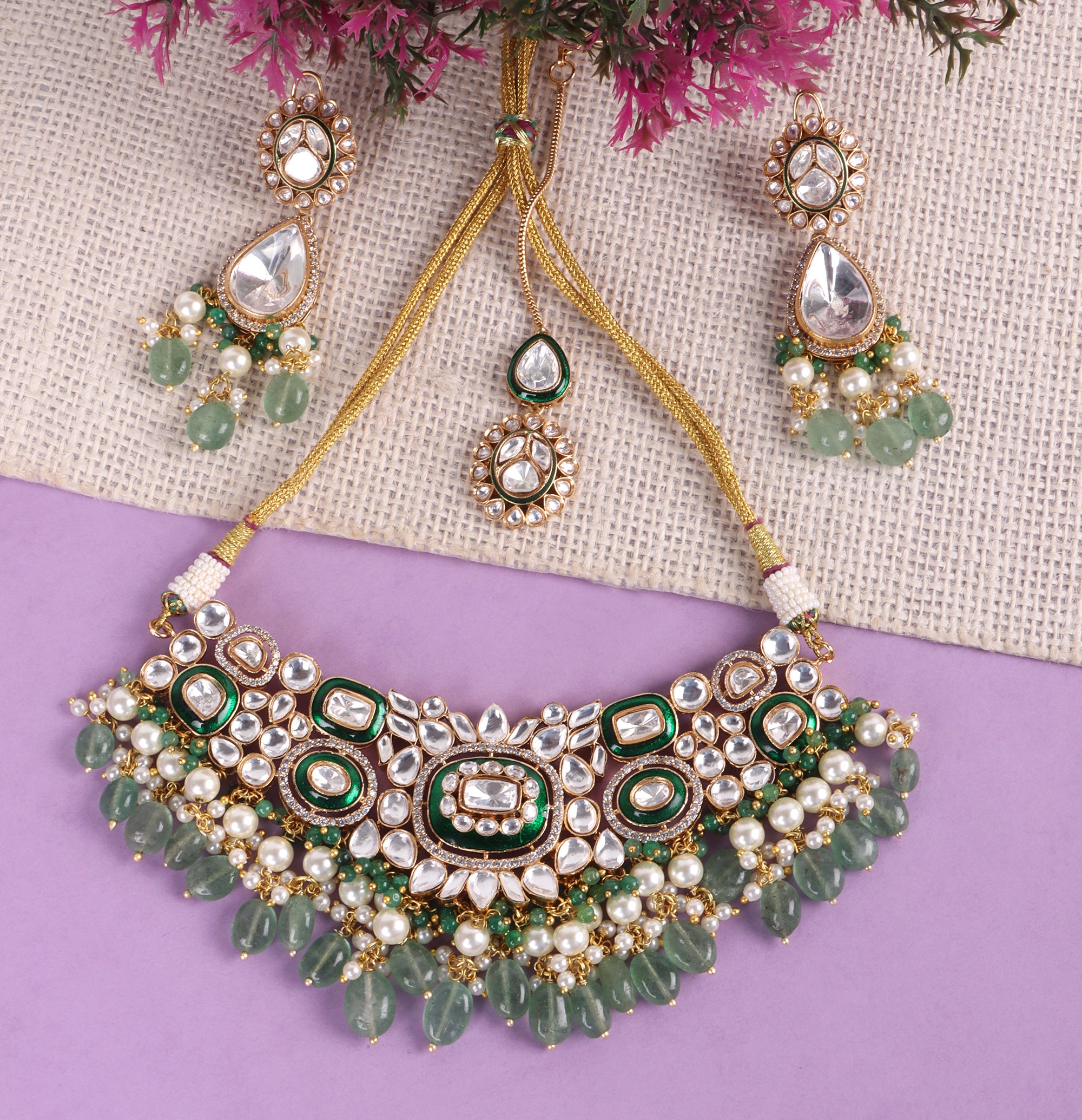 Emerald Royale – Green Bridal Kundan Set with Maangtika - QUEENS JEWELS
