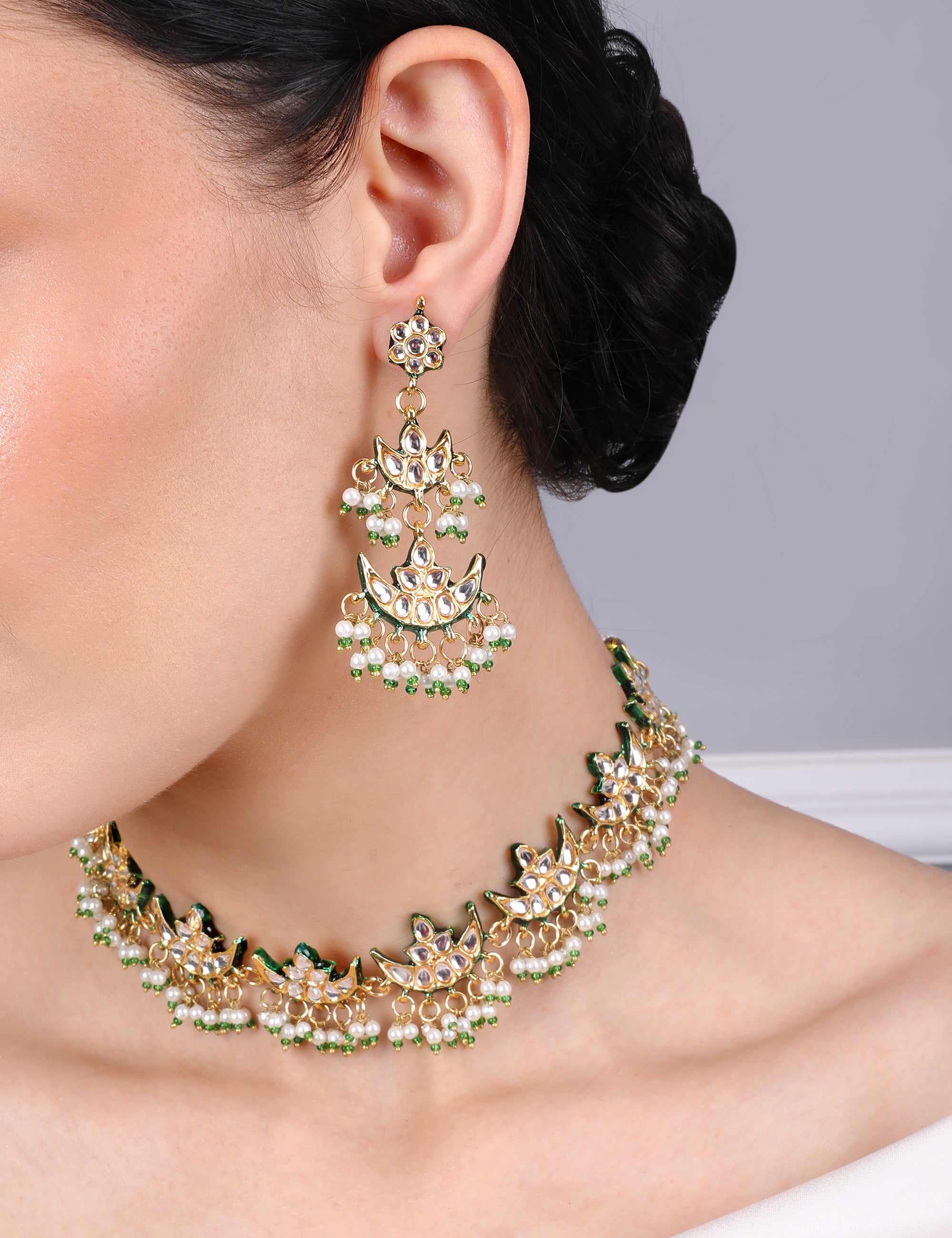 Ariana Kundan Choker Set with Earrings - QUEENS JEWELS