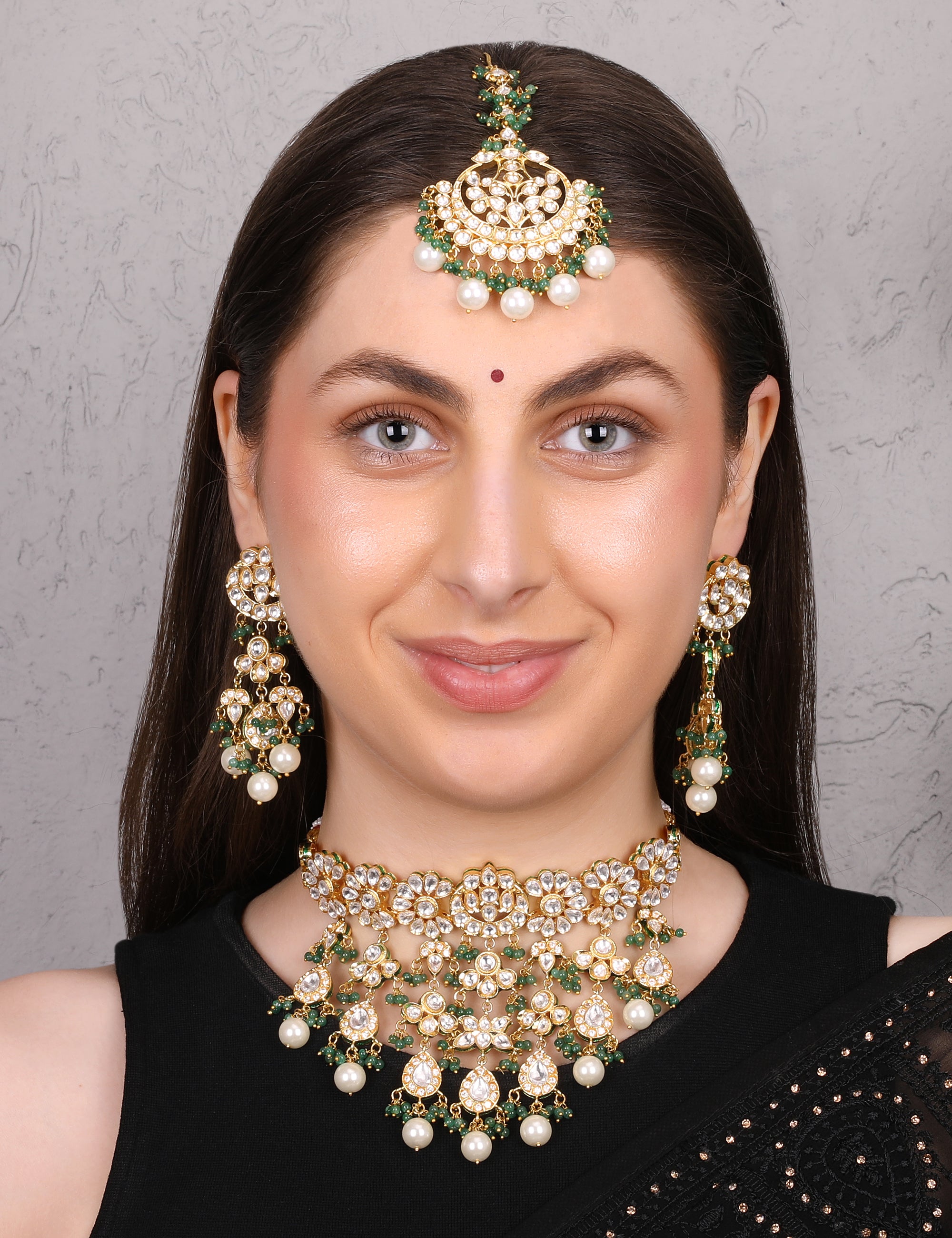 Royal Green Layered Kundan Choker Set with Maangtikka - QUEENS JEWELS