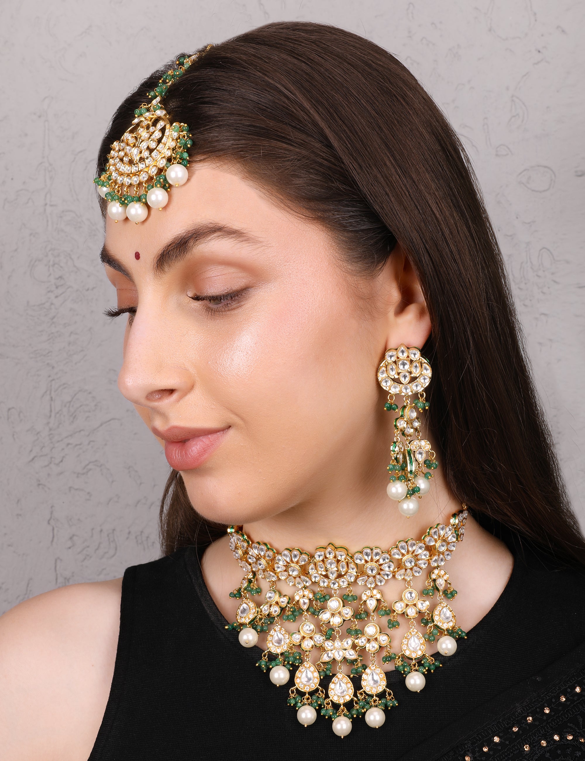 Royal Green Layered Kundan Choker Set with Maangtikka - QUEENS JEWELS