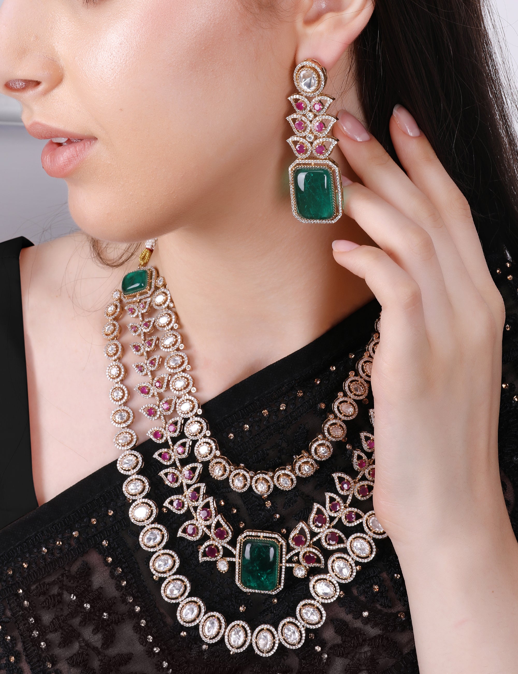 Queen Vic Emerald & Ruby Kundan Necklace Set - QUEENS JEWELS