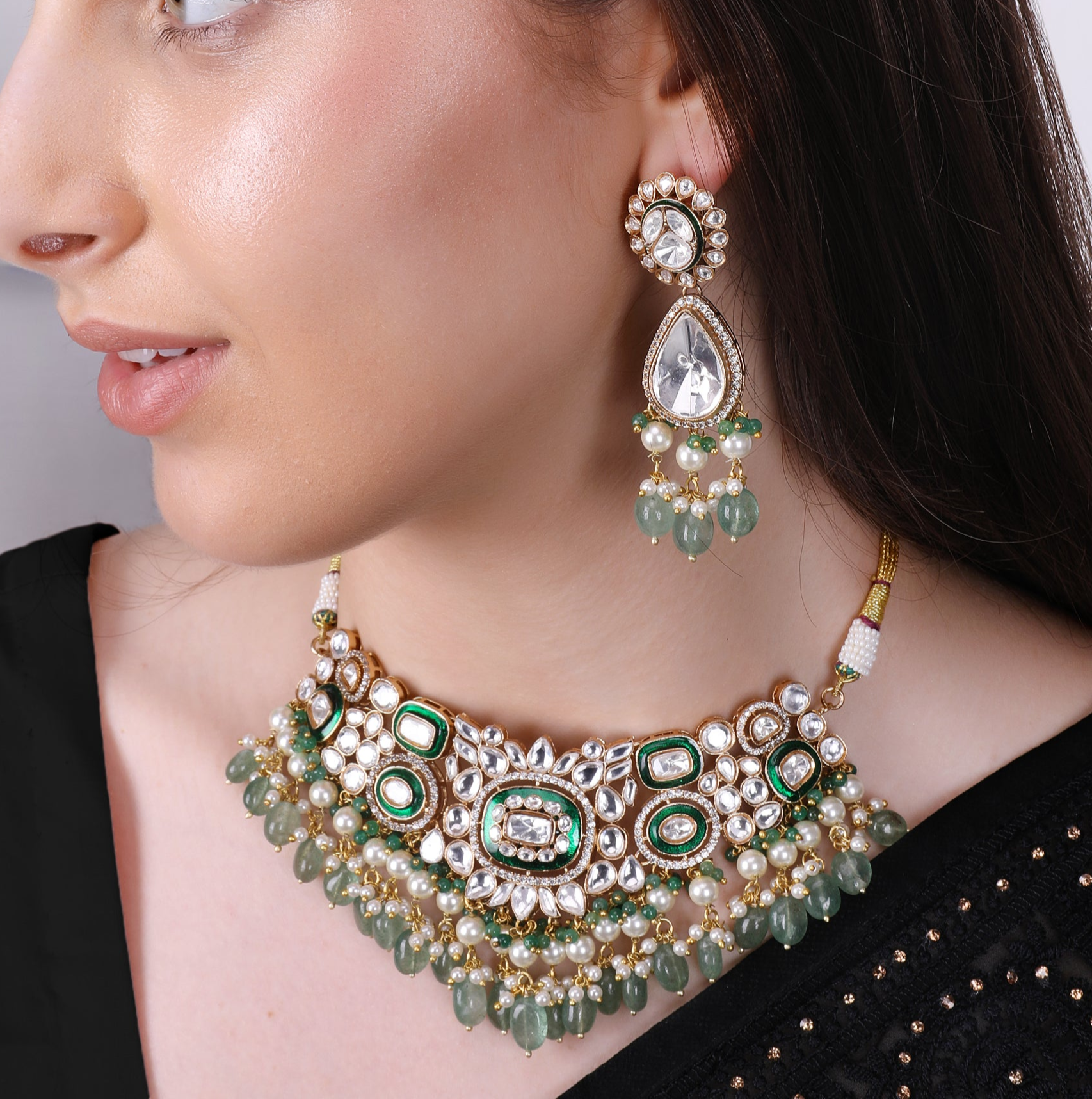Emerald Royale – Green Bridal Kundan Set with Maangtika - QUEENS JEWELS