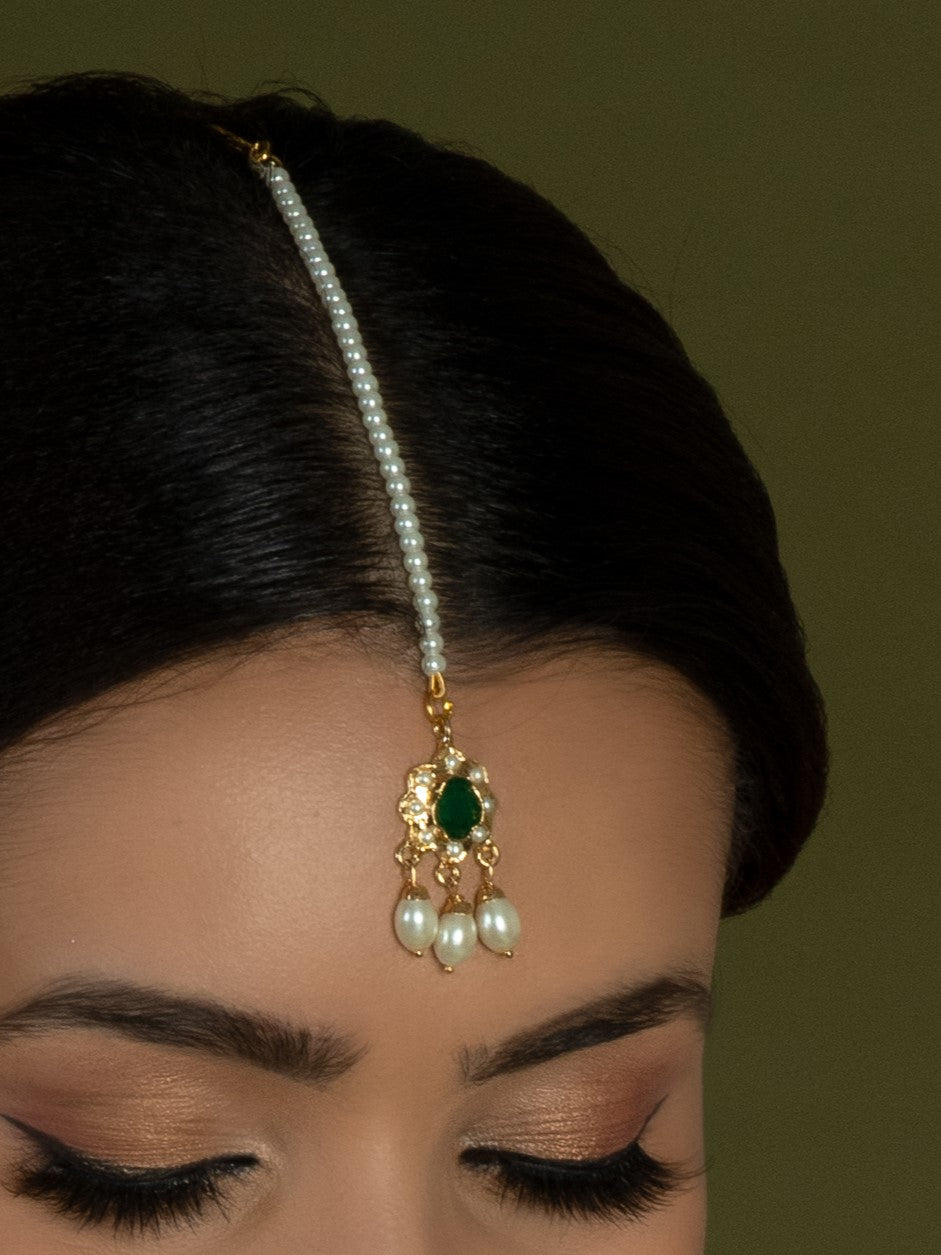 Emerald Stone with Pearl Drops Maangtikka - QUEENS JEWELS