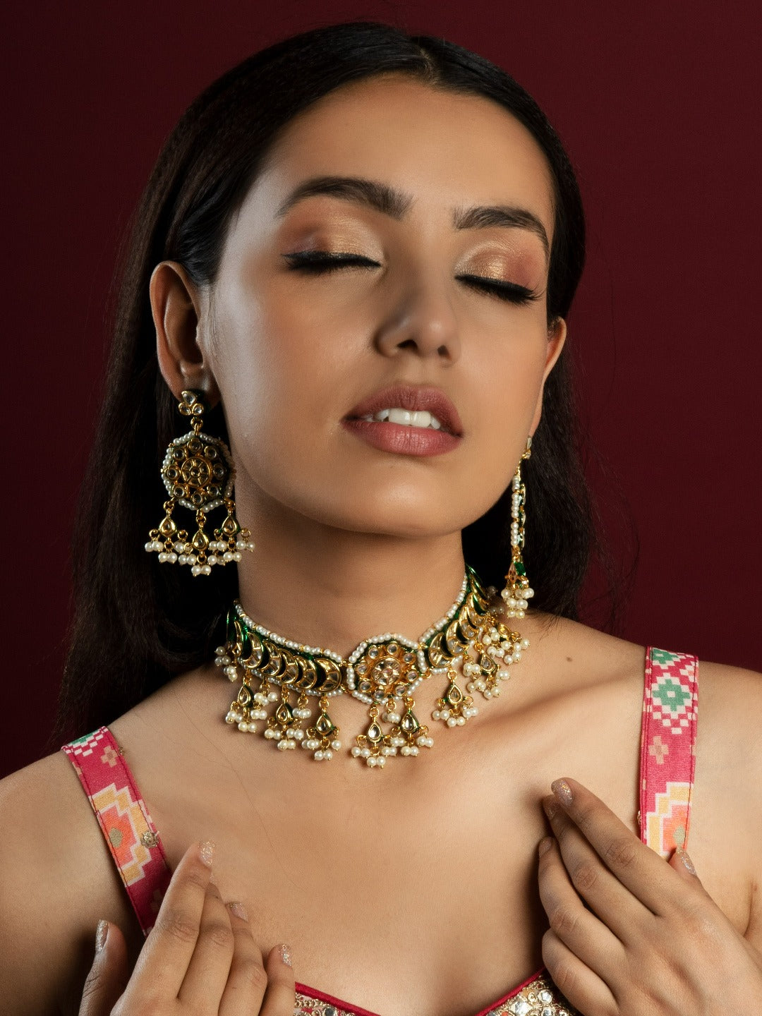 Premium Kundan Choker Necklace Set with Earrings - QUEENS JEWELS