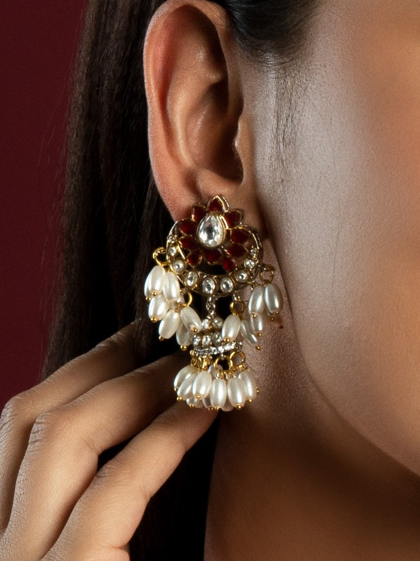 Traditional Kundan & Pearl Necklace Set - QUEENS JEWELS