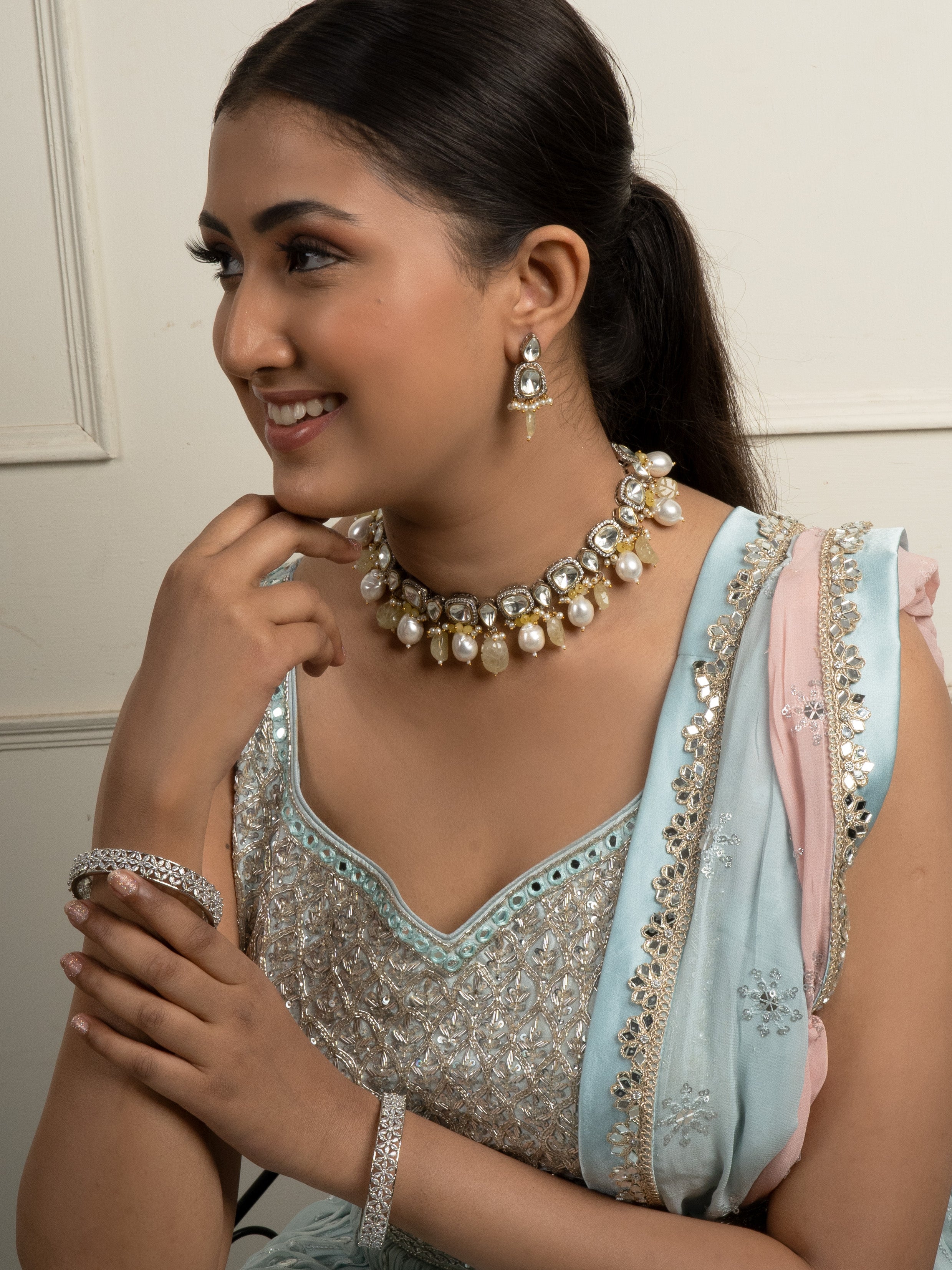 Uncut Polki Sleek Choker Set - QUEENS JEWELS
