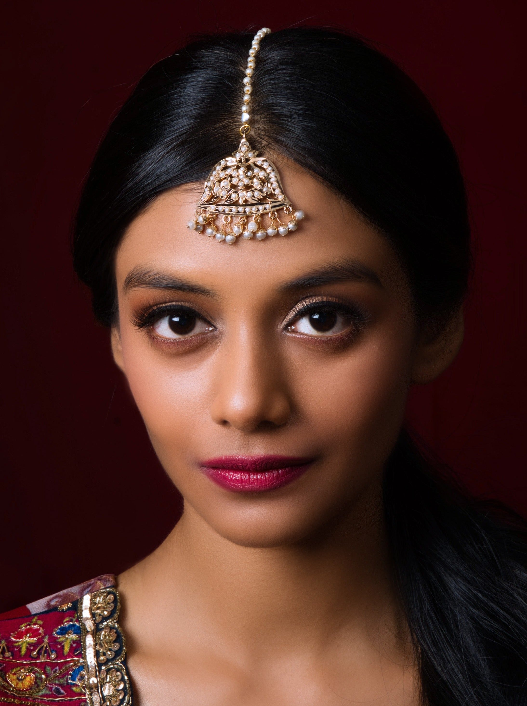 Pearl White Jadau Maangtikka - QUEENS JEWELS