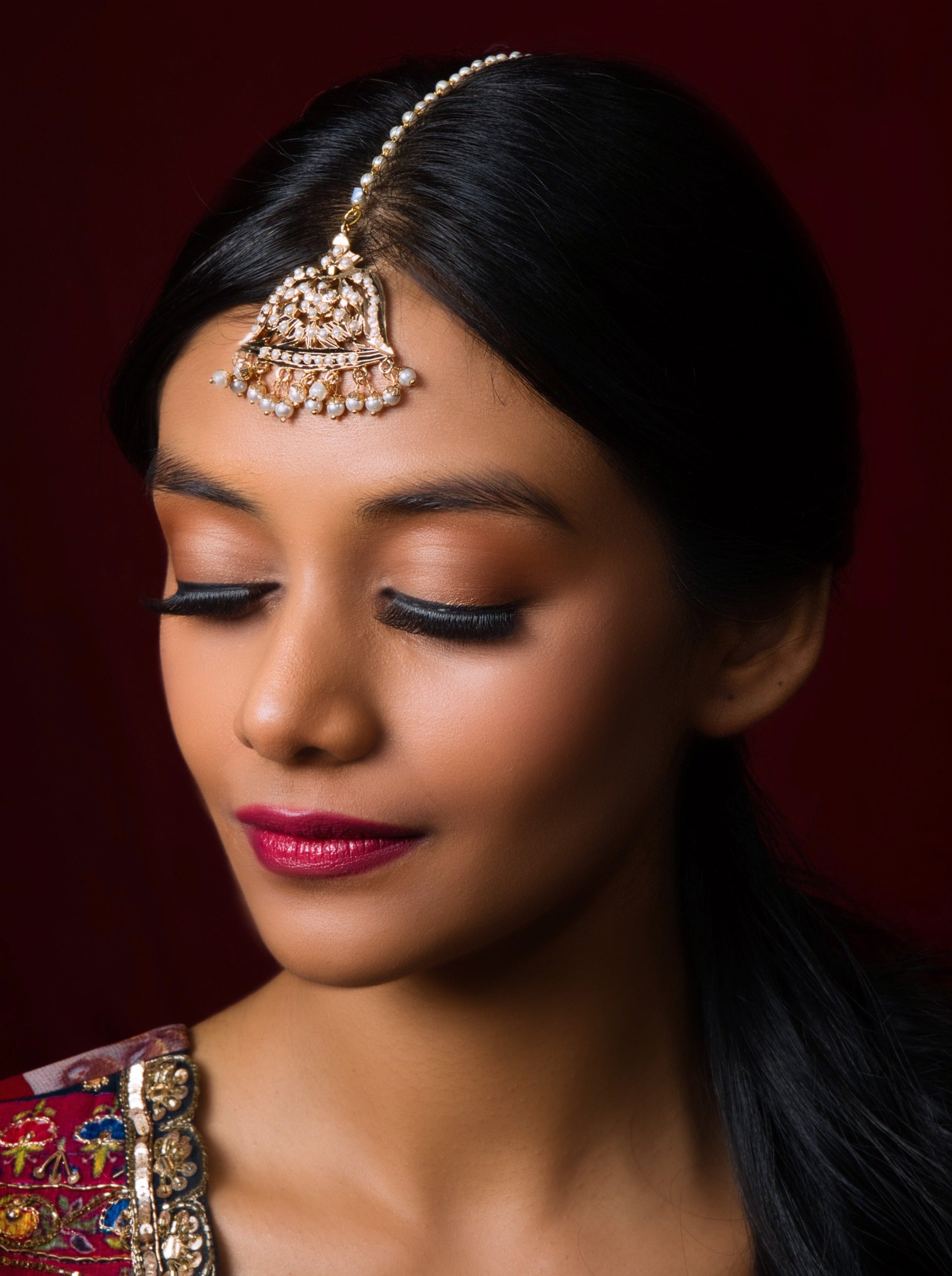 Pearl White Jadau Maangtikka - QUEENS JEWELS