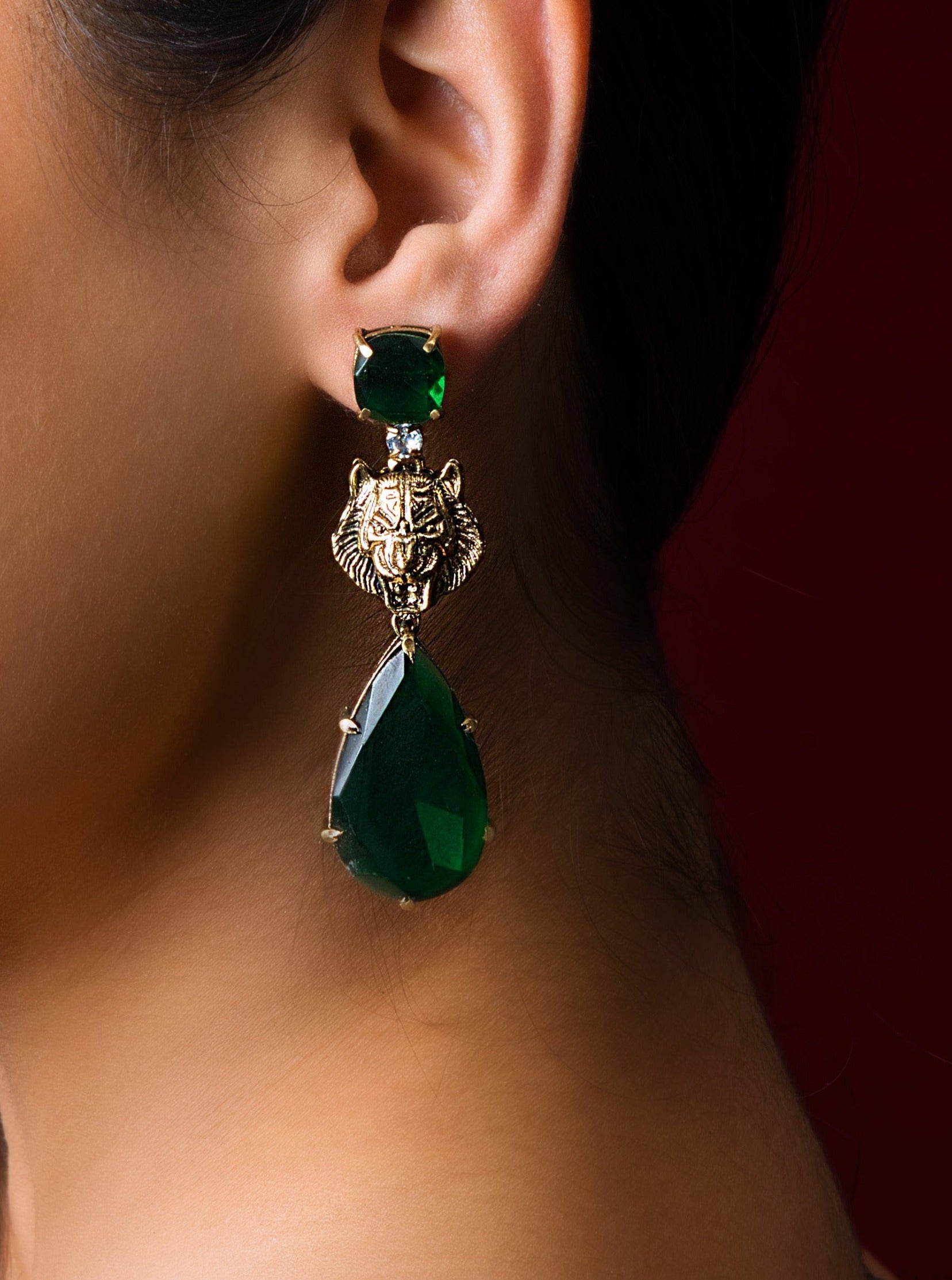 Emerald Green Lion Motif Earrings - QUEENS JEWELS