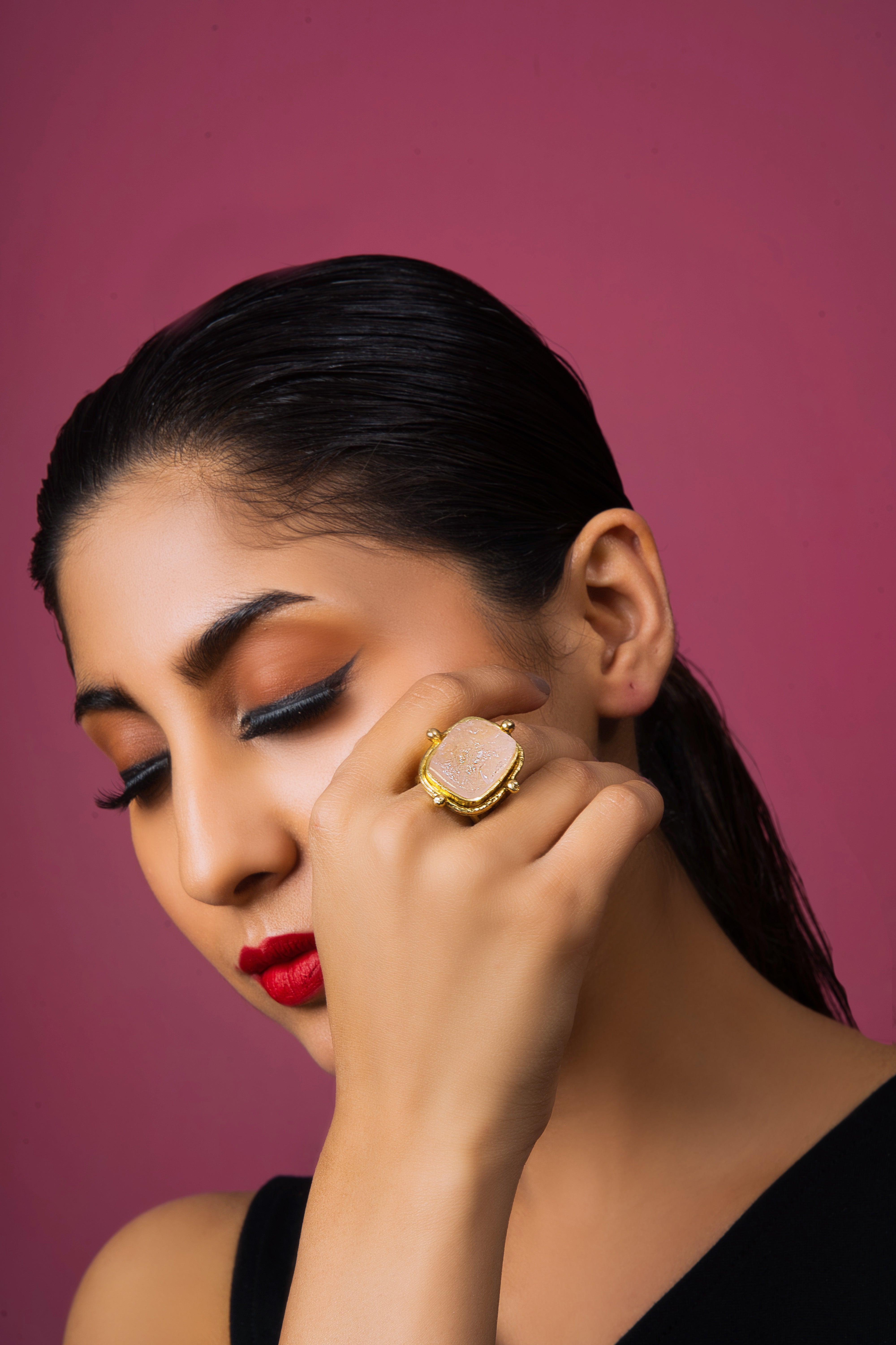 Isabella Rose Quartz Crystal Ring - QUEENS JEWELS