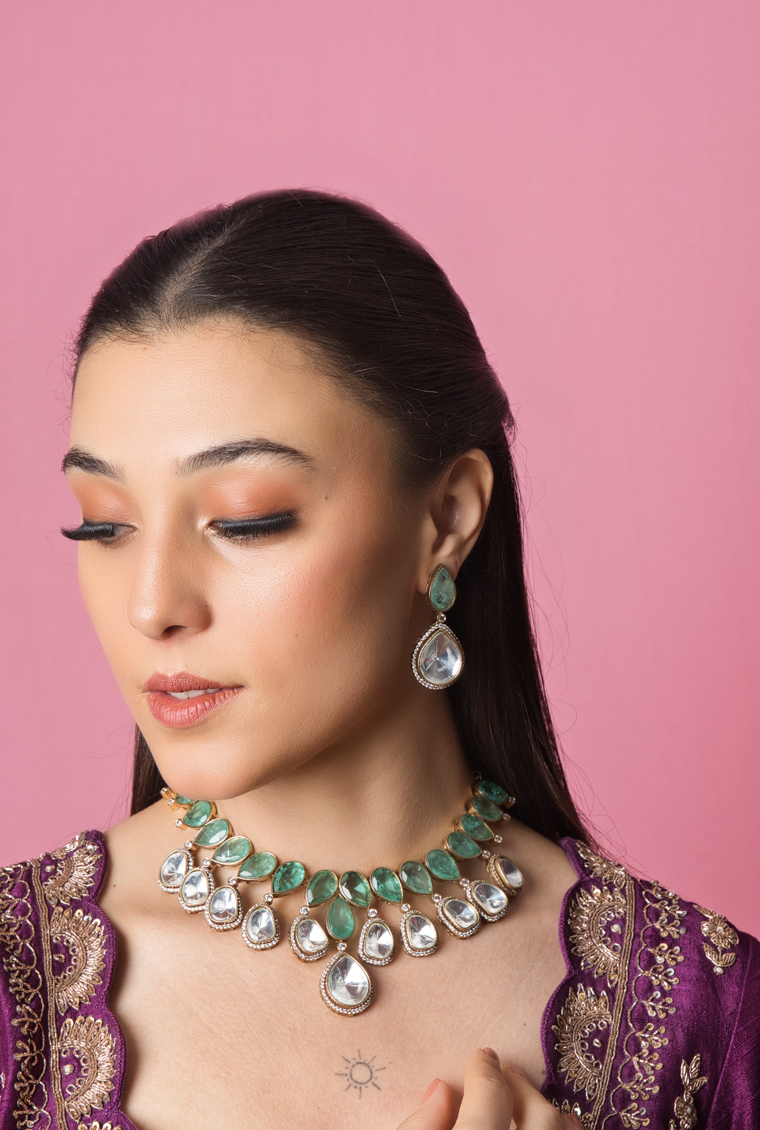 Emerald Tone Victorian Style Kundan Necklace & Earring Set - QUEENS JEWELS