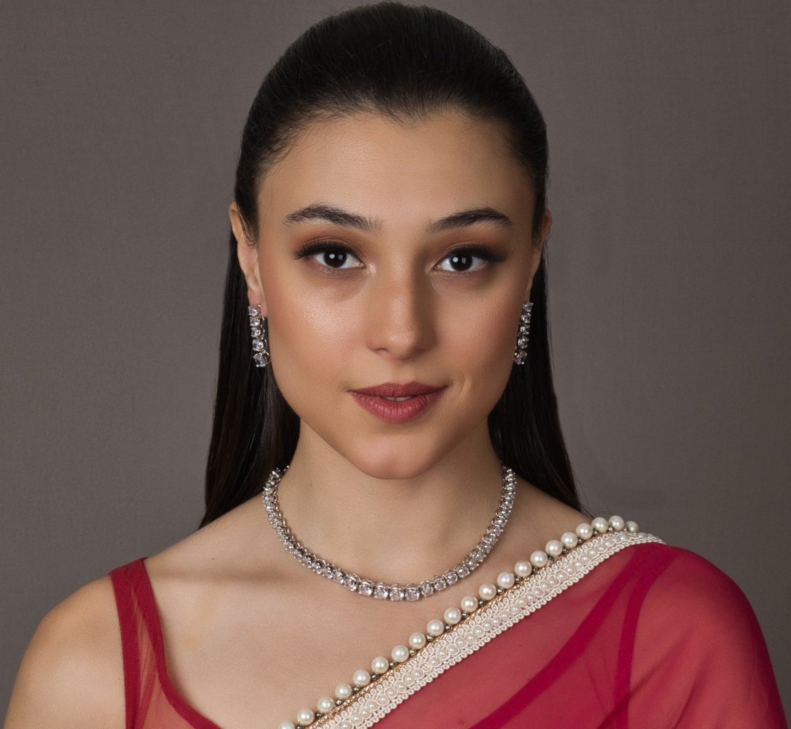 Single Layer Solitaire Necklace - QUEENS JEWELS