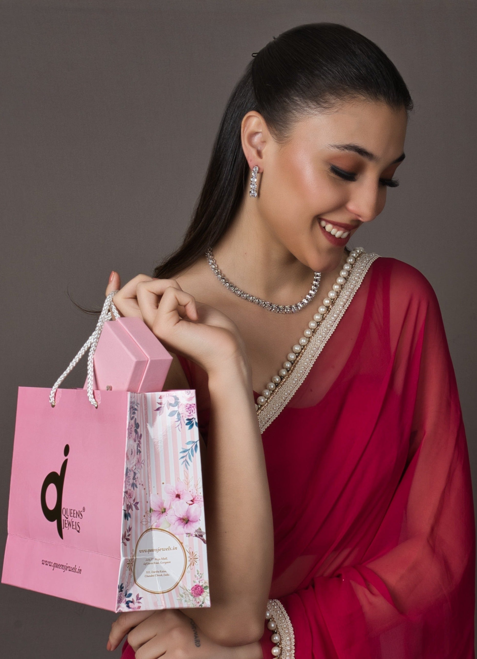 Single Layer Solitaire Necklace - QUEENS JEWELS