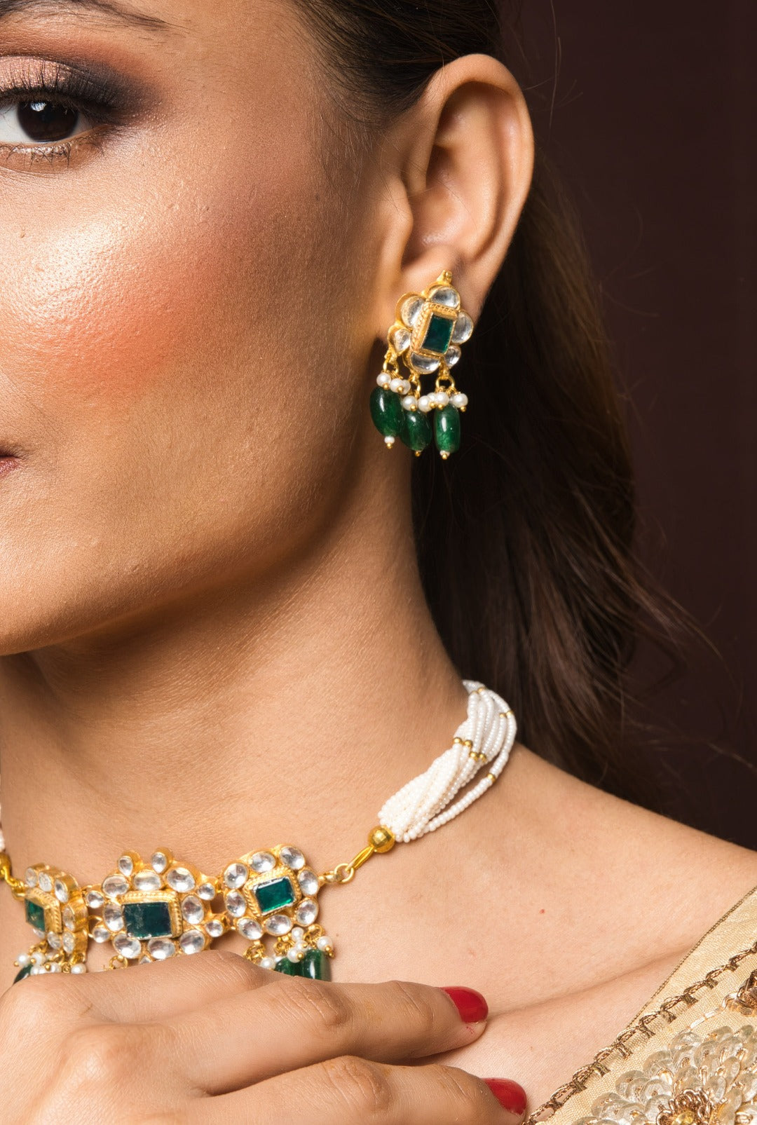 Bridesmaid's Kundan Choker Set With Green Stones And White Beads - QUEENS JEWELS