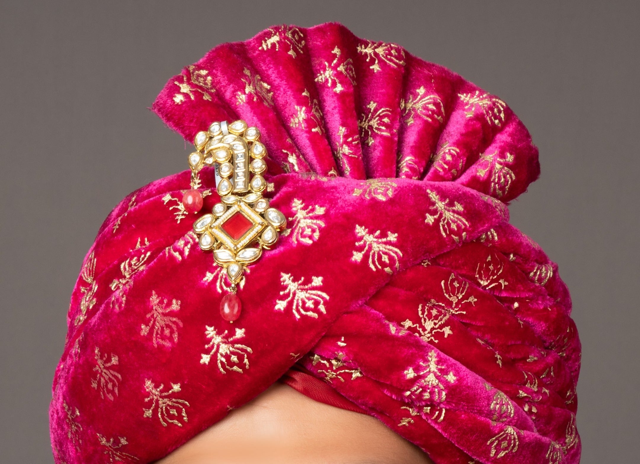 Exquisite Artisan-Crafted Kalgi - QUEENS JEWELS