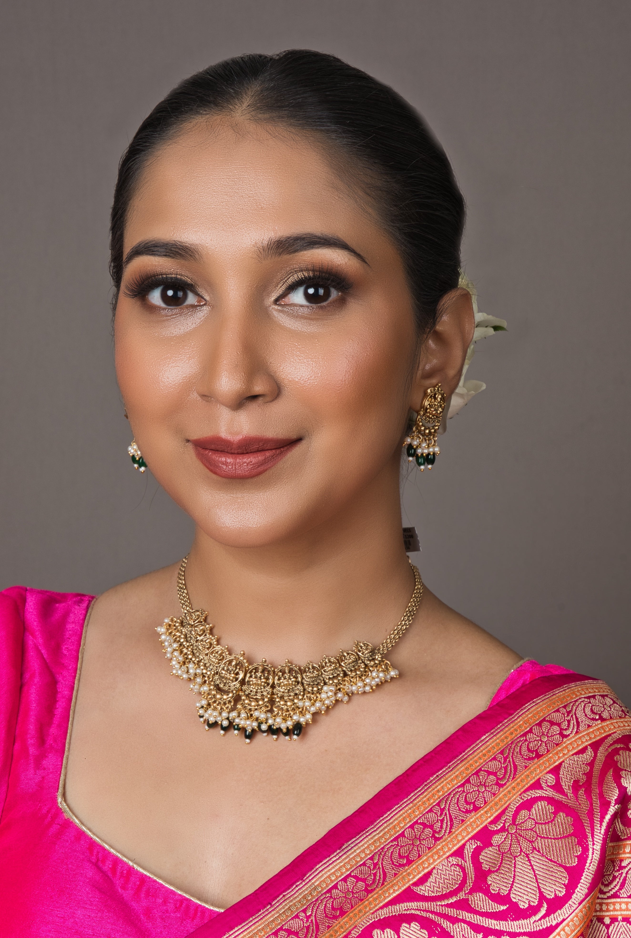 Laxmi Sleek Temple Choker Set with Earrings - QUEENS JEWELS