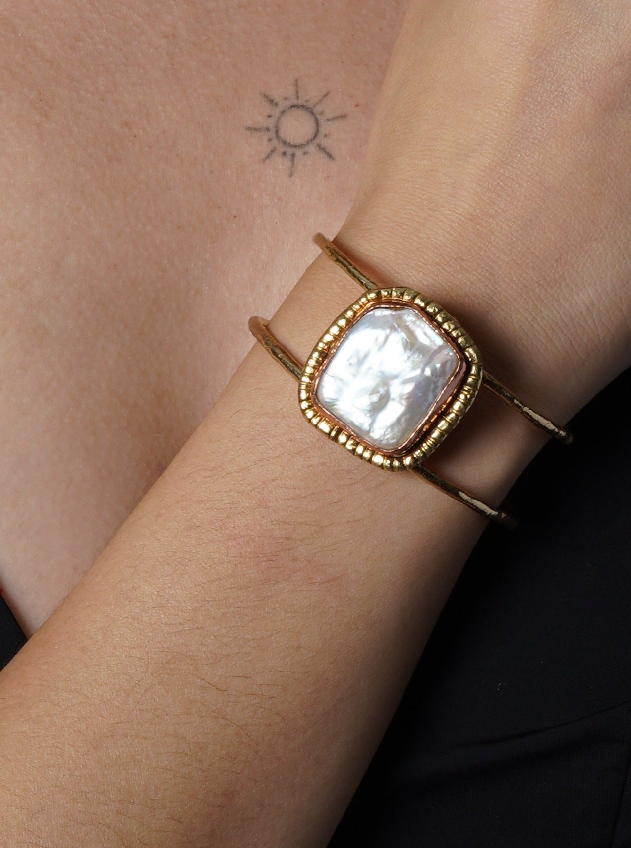 Baroque Pearl Stylish Cuff - Adjustable - QUEENS JEWELS