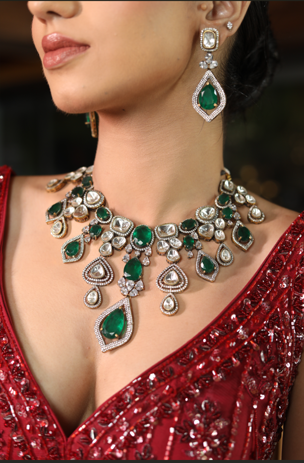 Arana Kundan Green Necklace Set With Earrings - QUEENS JEWELS