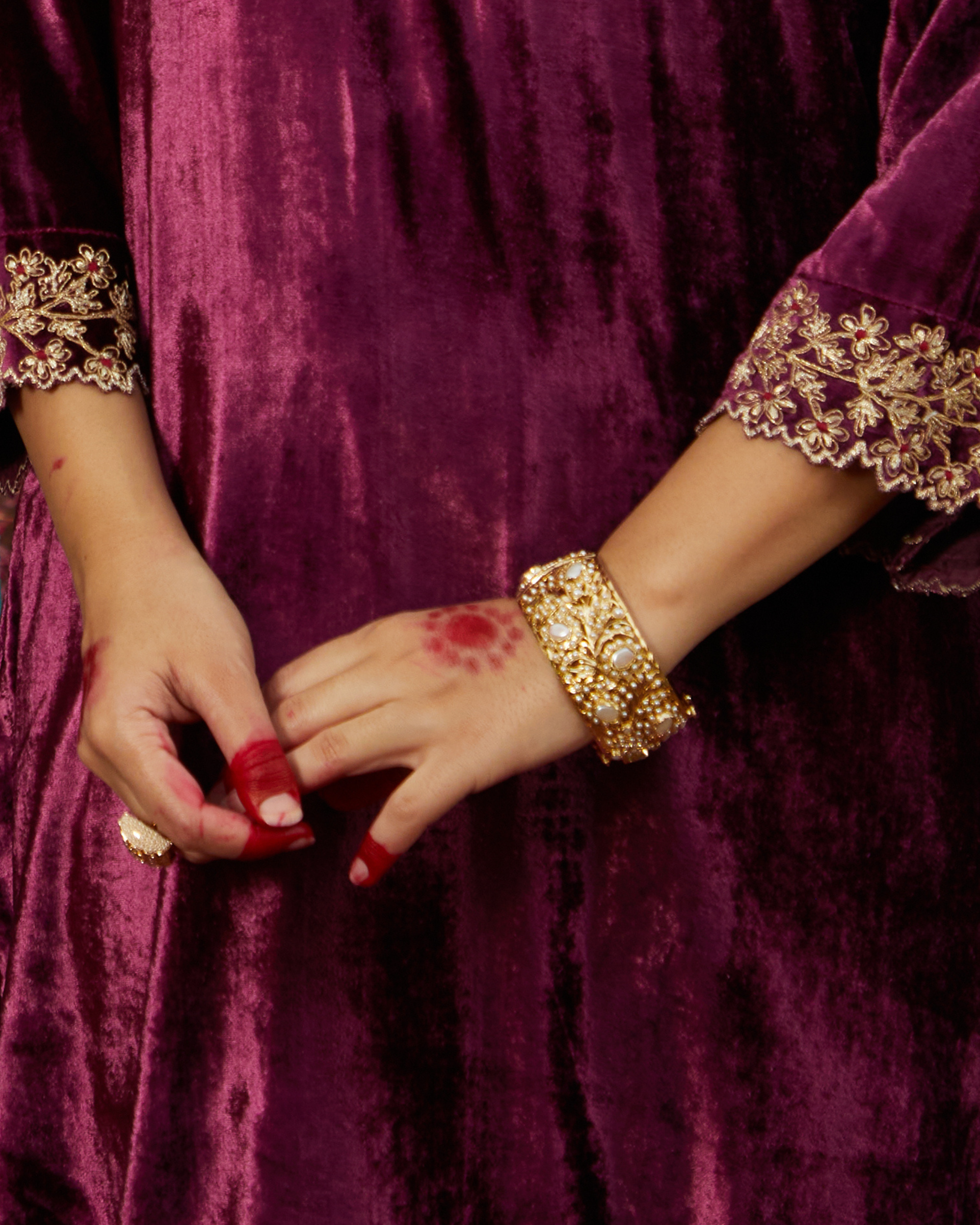 Heritage Jadau Kada Pearl White (Broad Bangle) - QUEENS JEWELS