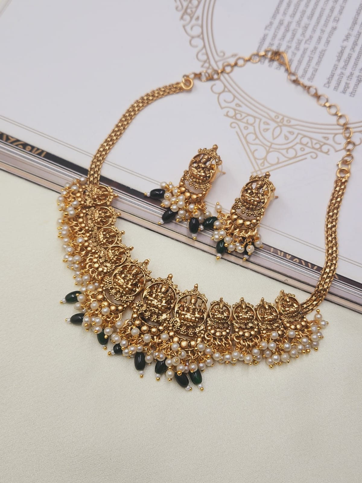 Laxmi Sleek Temple Choker Set with Earrings - QUEENS JEWELS