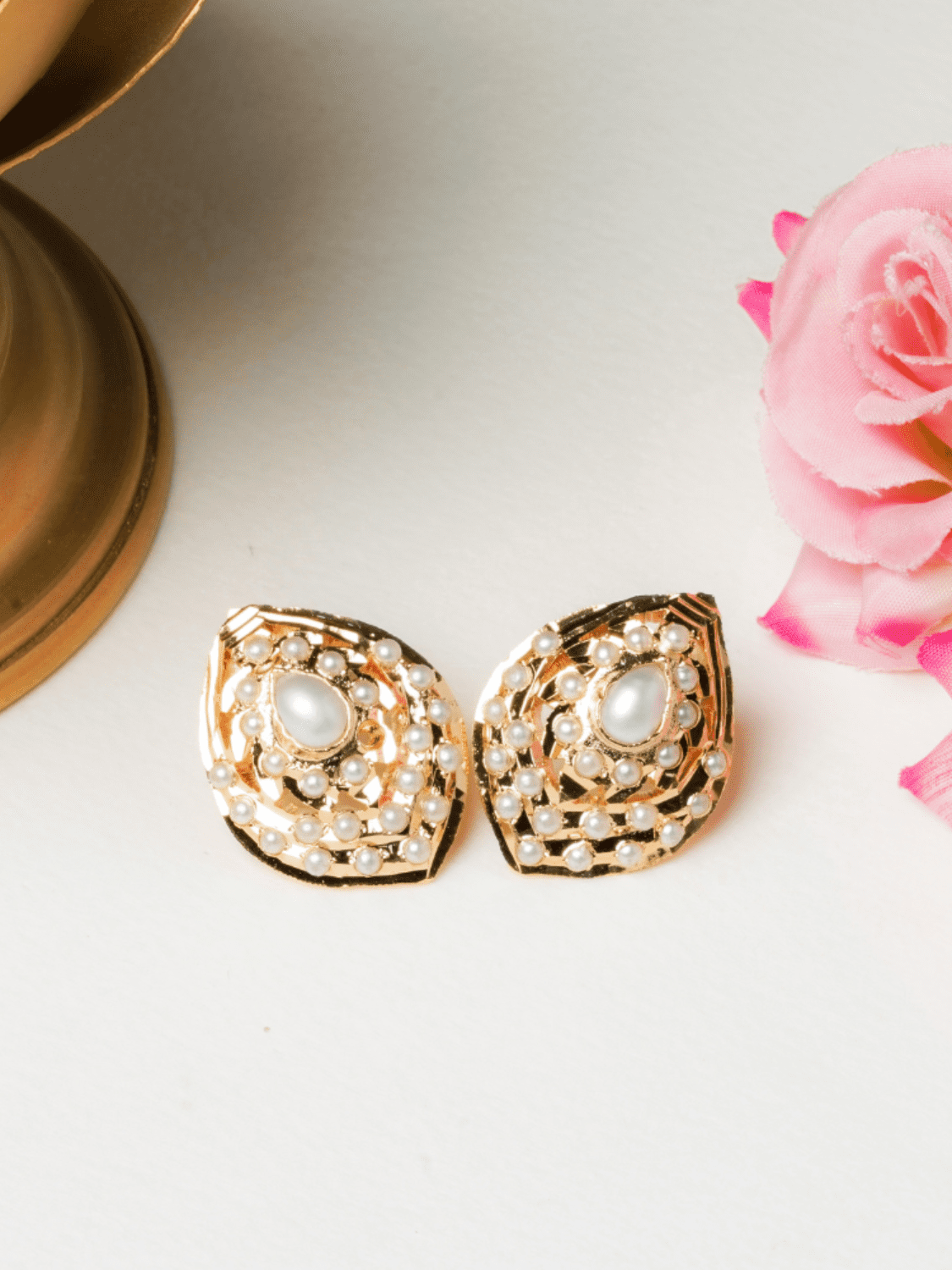 Pearl White Meera Jadau Studs Earrings - QUEENS JEWELS