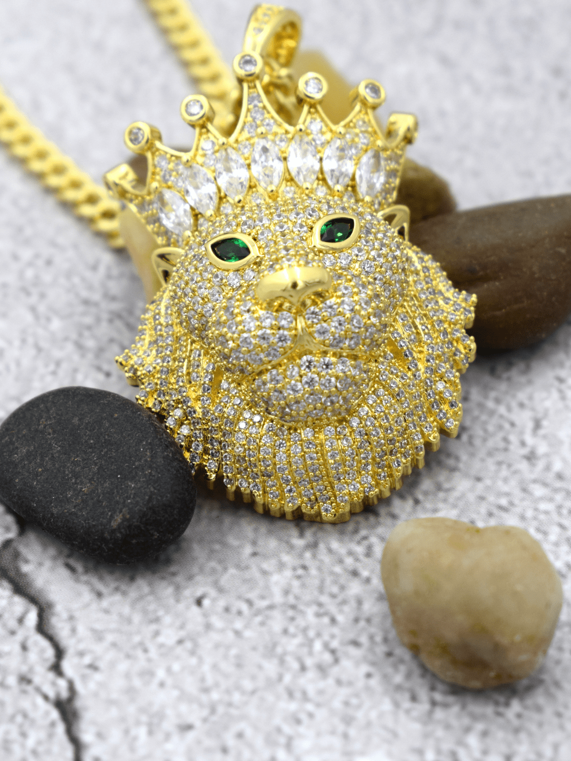 The Regal Roar Pendant - QUEENS JEWELS