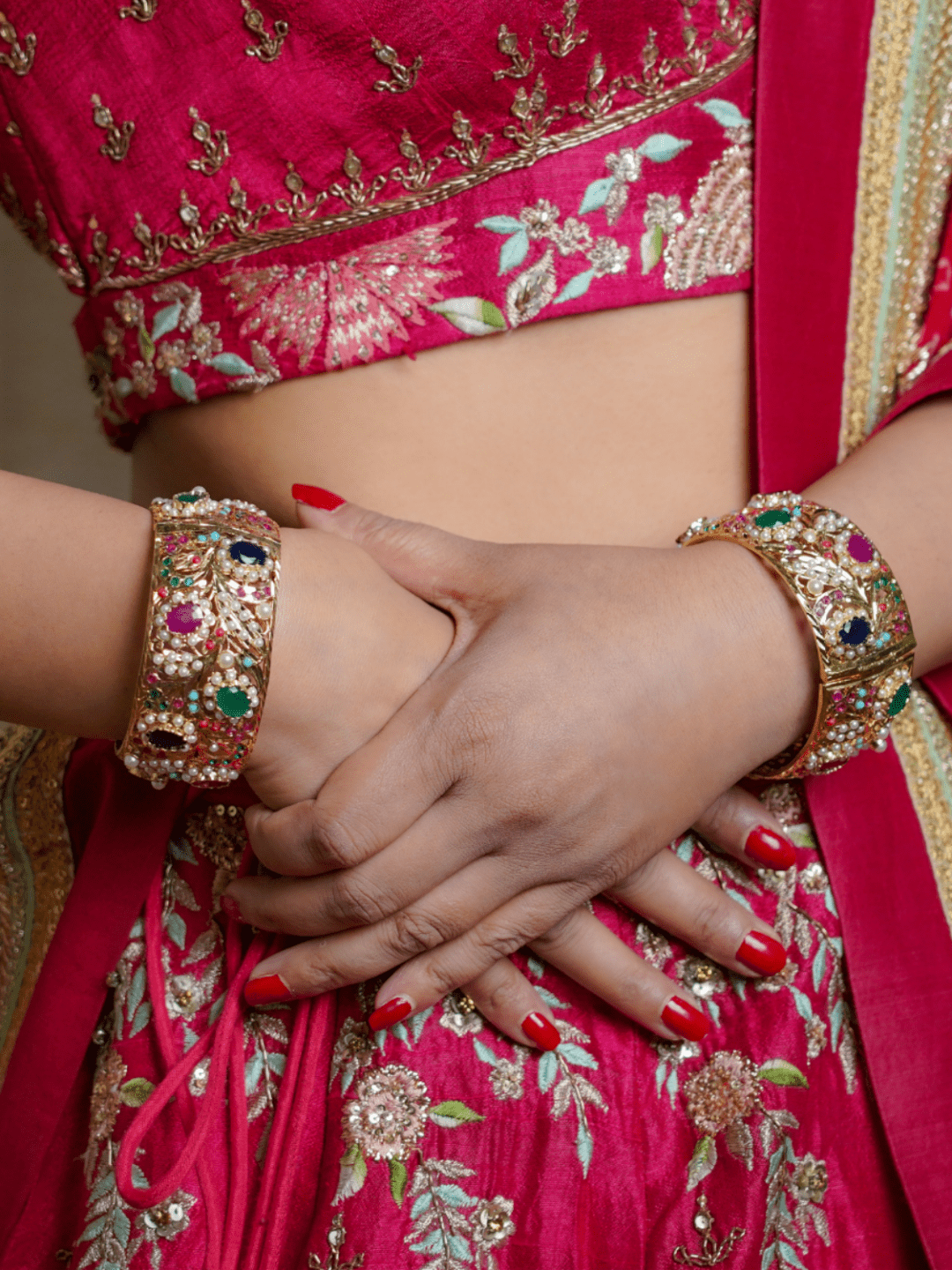 Heritage Jadau Kada Navratan Openable (Single Broad Bangle) - QUEENS JEWELS