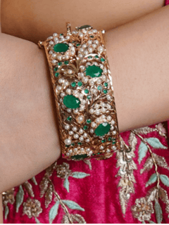 Heritage Jadau Kada Emerald Green and Pearl White (Broad Bangle) - QUEENS JEWELS