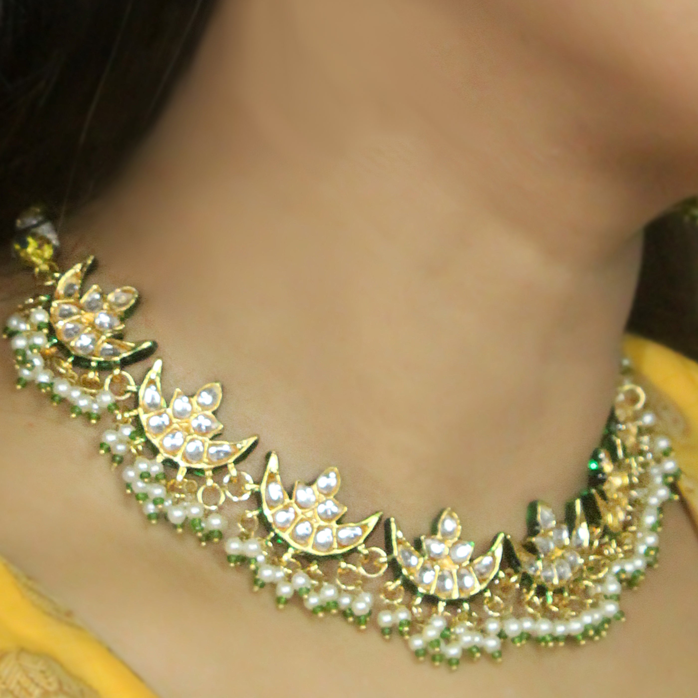 Ariana Kundan Choker Set with Earrings - QUEENS JEWELS