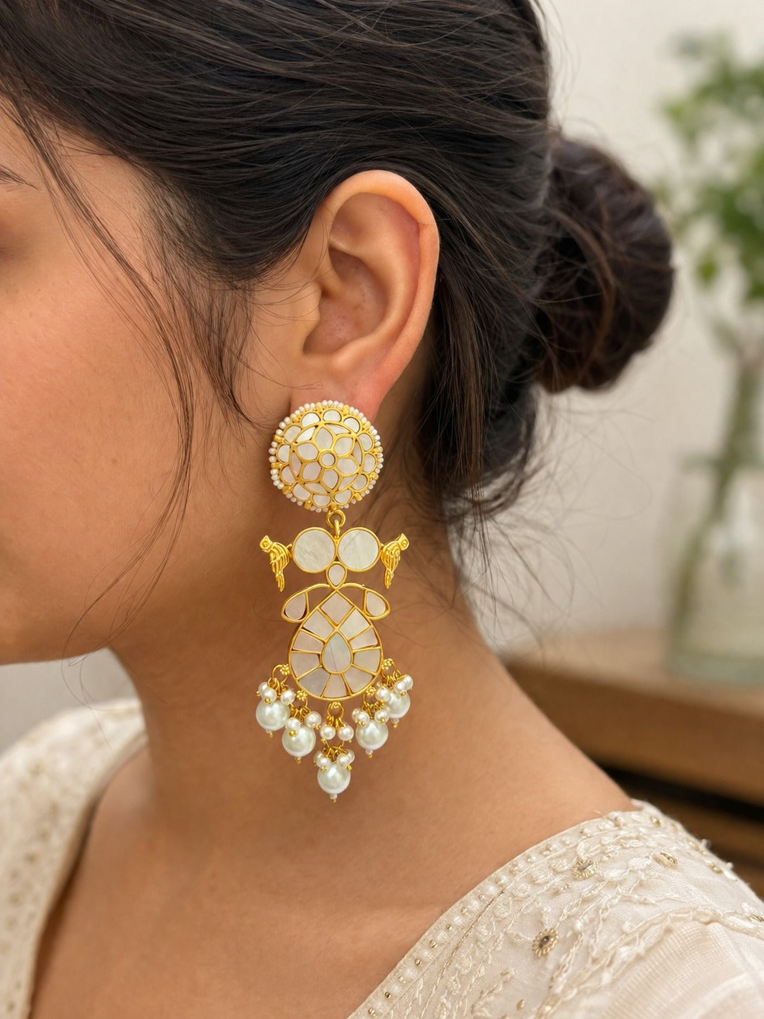 Sparrow Shell Pearl Statement Earrings - QUEENS JEWELS