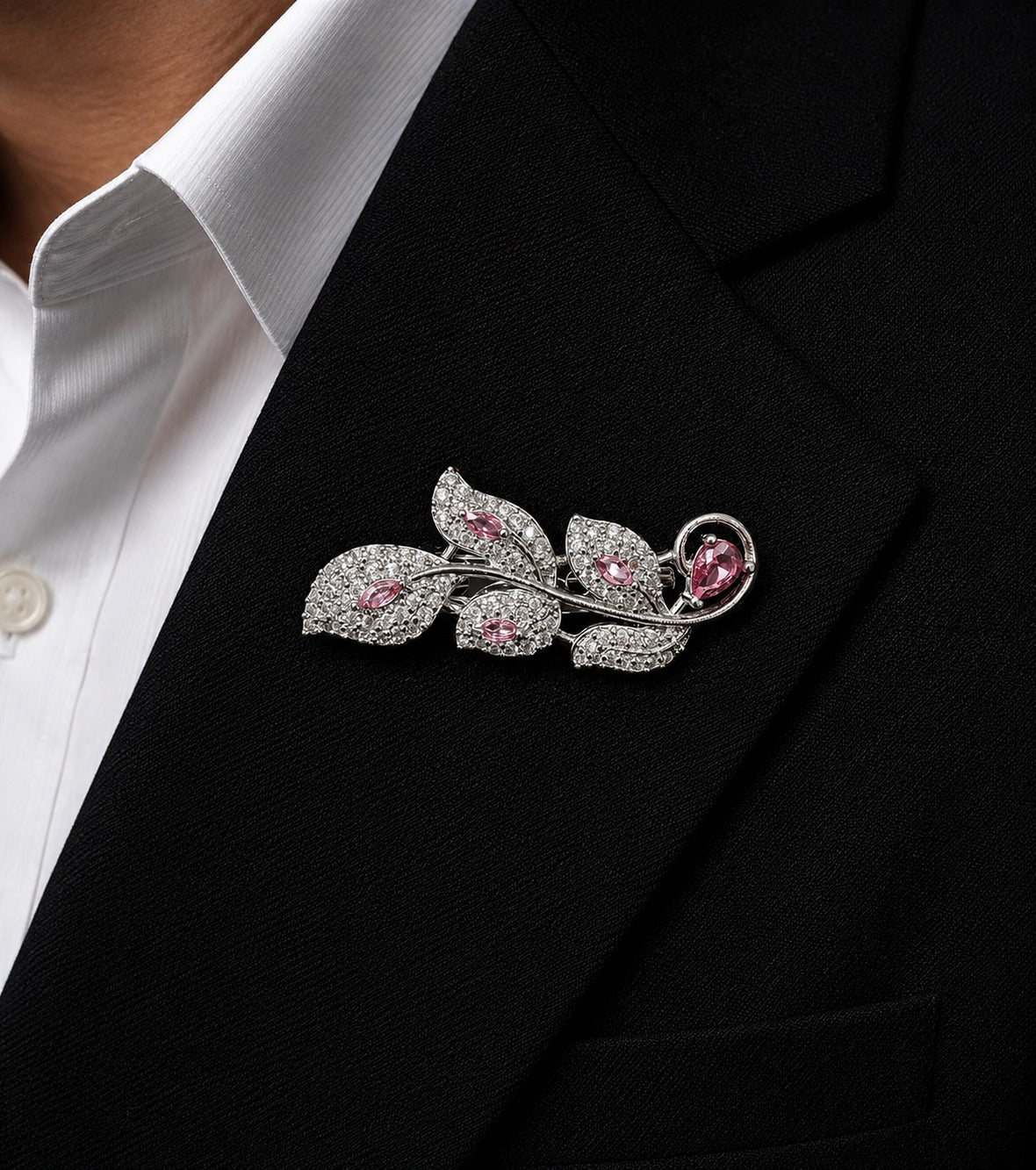 Elara Leaf Brooch- Pink