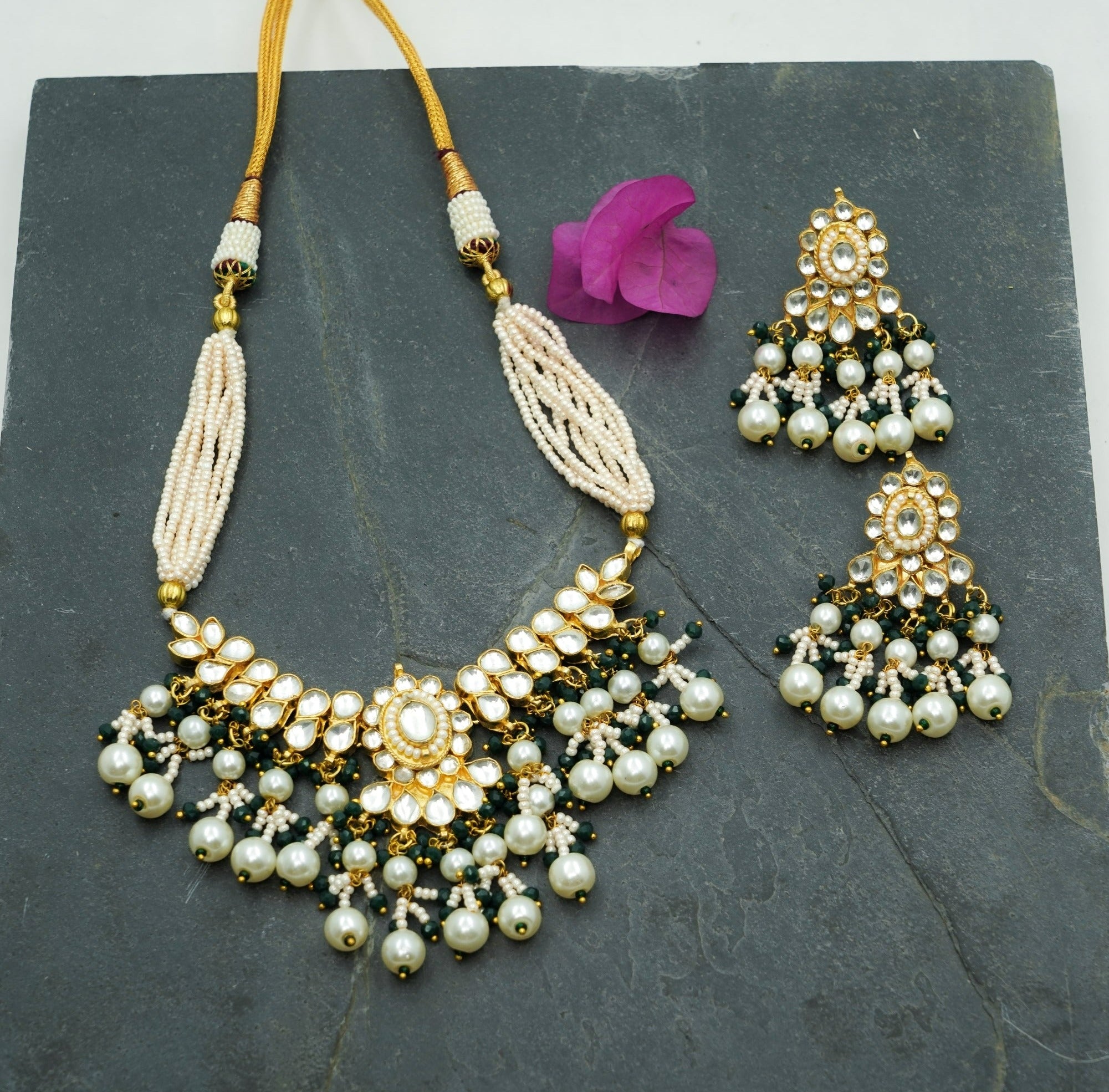Pachi Kundan Pearl Choker with Earrings (Necklace & Earring Set) - QUEENS JEWELS