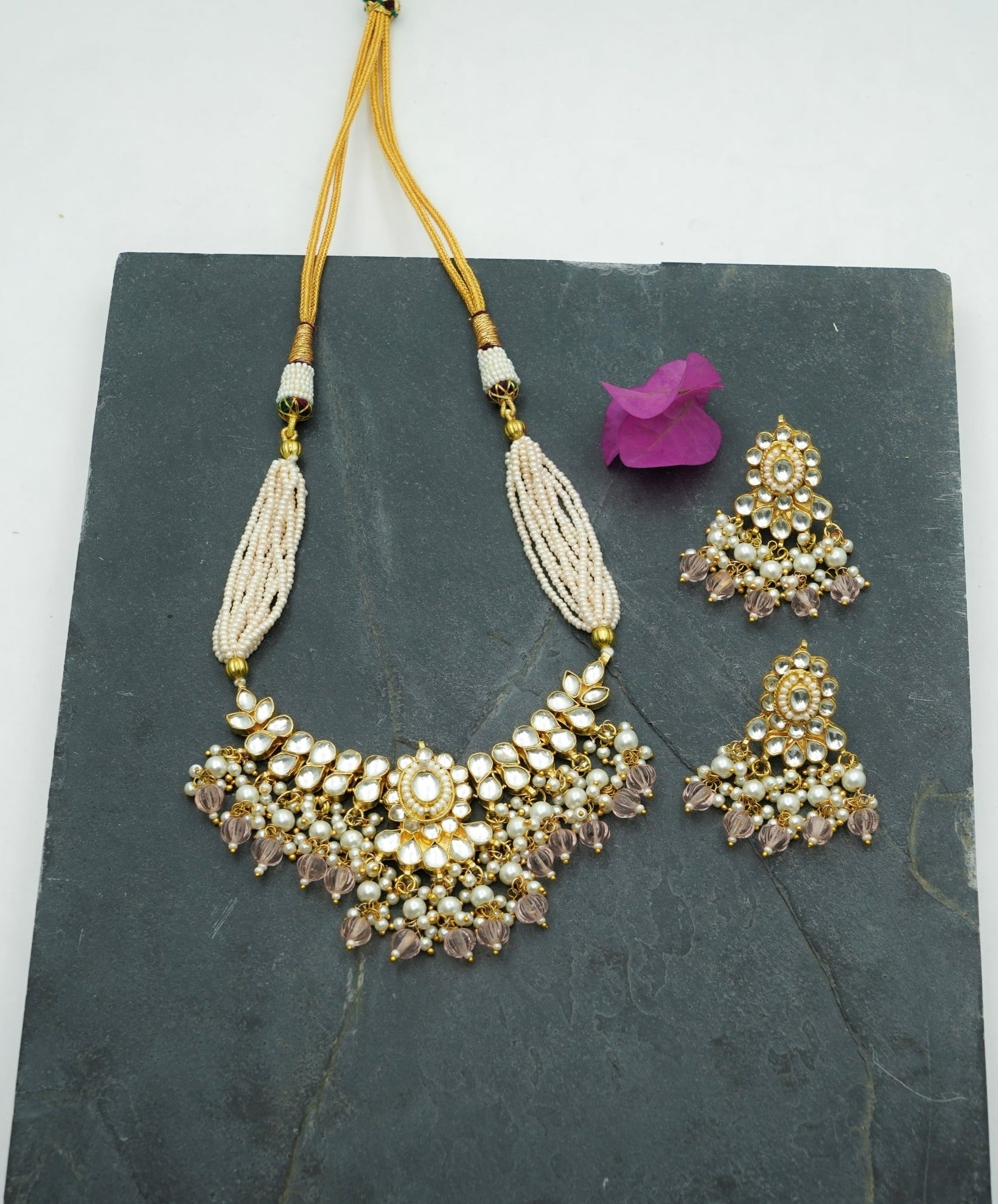 Pachi Kundan Pearl Choker with Earrings (Necklace & Earring Set) - QUEENS JEWELS