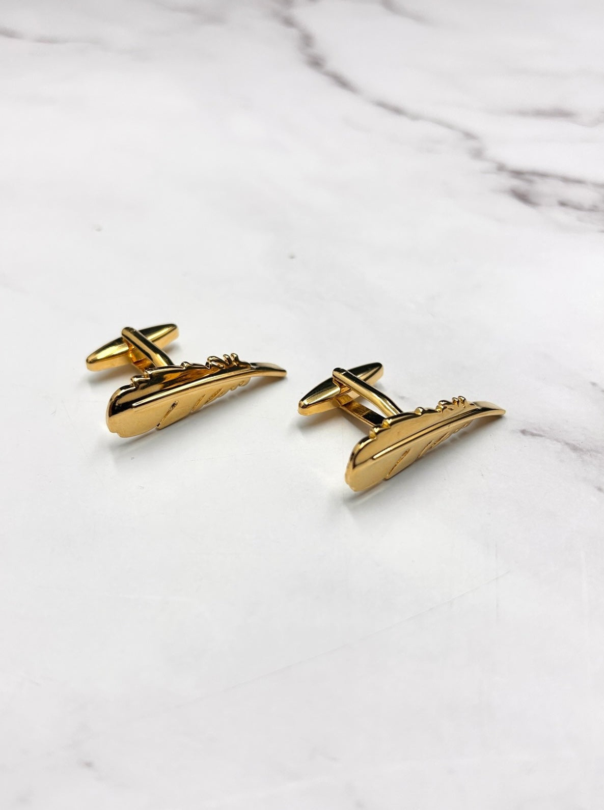 Premium Quill Author's Cufflinks - QUEENS JEWELS Gold plated feather quill cufflinks for authors or book lovers