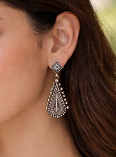 Noorvani Chandbali Earrings - QUEENS JEWELS 