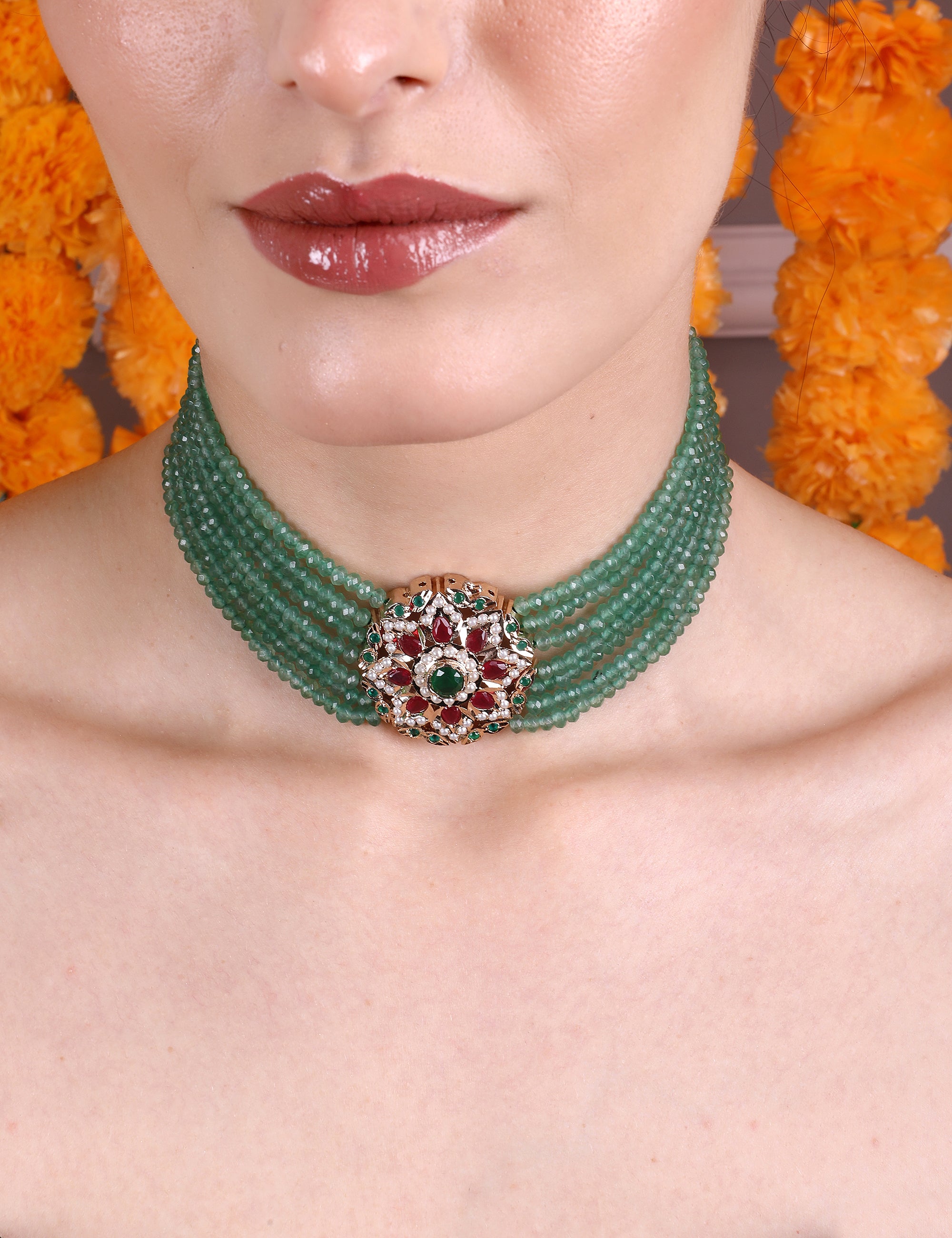 Royal Emerald Beaded Choker with Jadau Floral