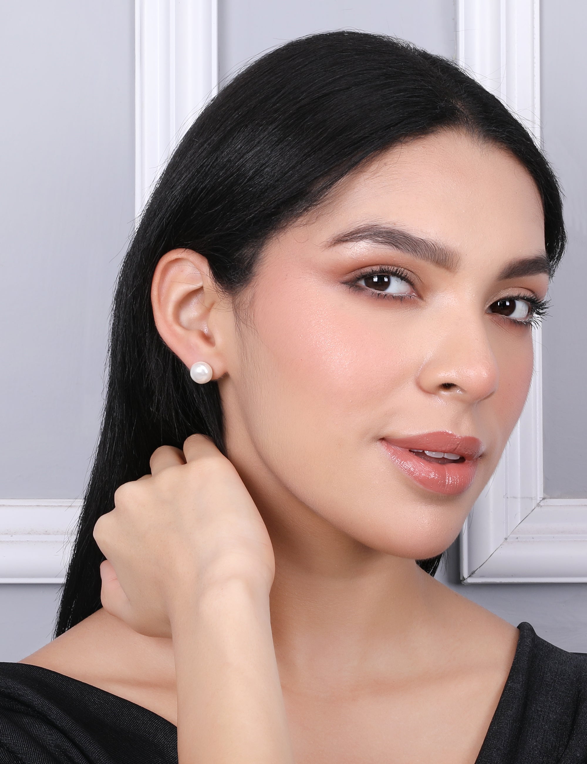 Pair of Elegant Cultured Pearl Stud Earrings -  White & Rose Gold - QUEENS JEWELS