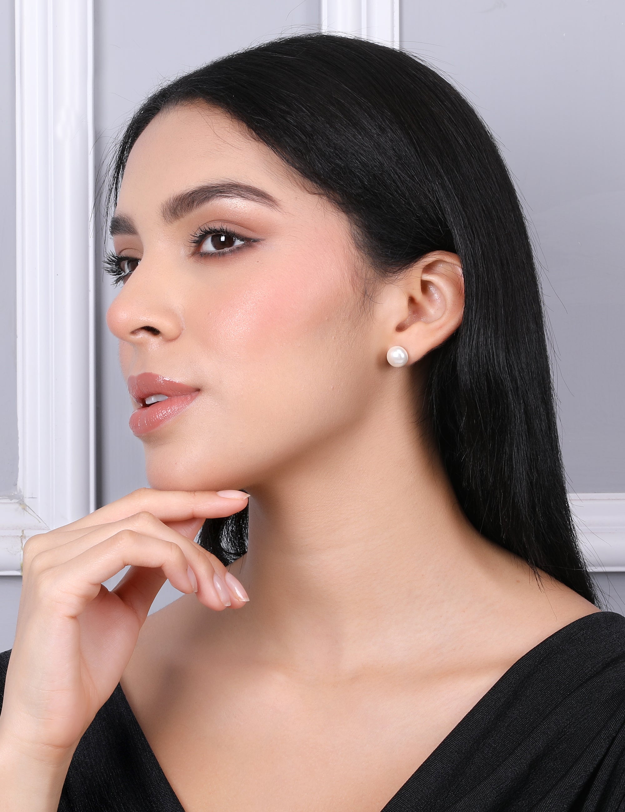 Elegant Cultured Pearl Stud Earrings - Pearl White - QUEENS JEWELS