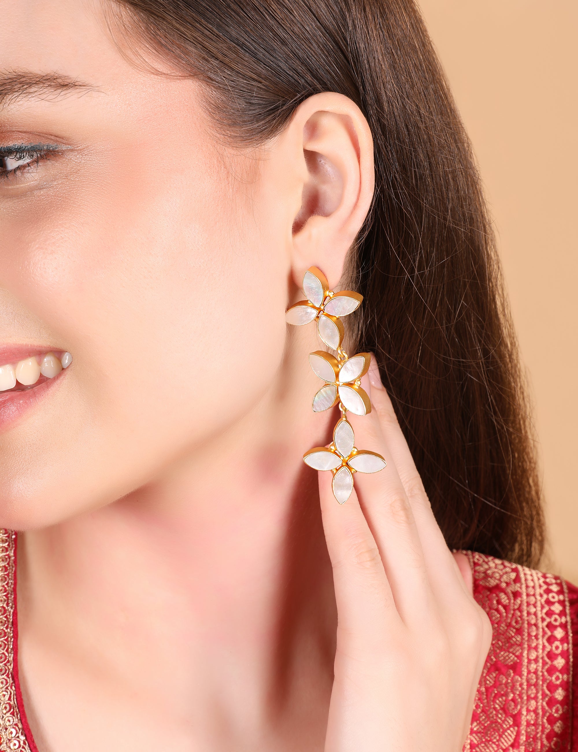White Blossom Dangle Earrings - QUEENS JEWELS
