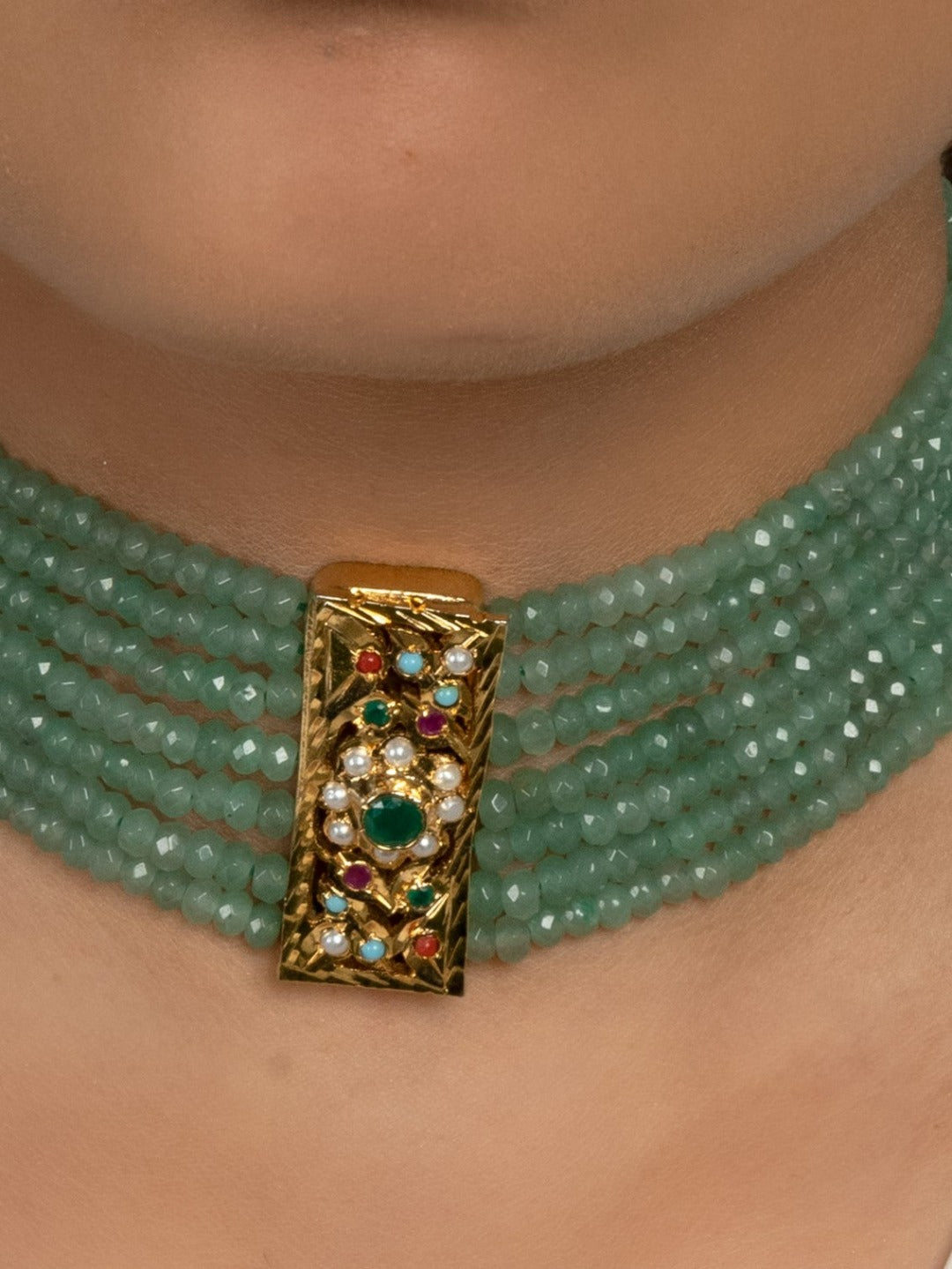 Emerald quartz beaded choker with navratan pendant motif