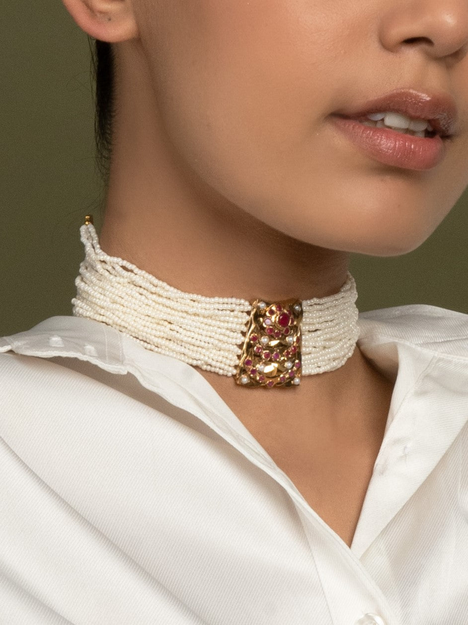 White beads choker necklace with ruby red & white jadau stones motif