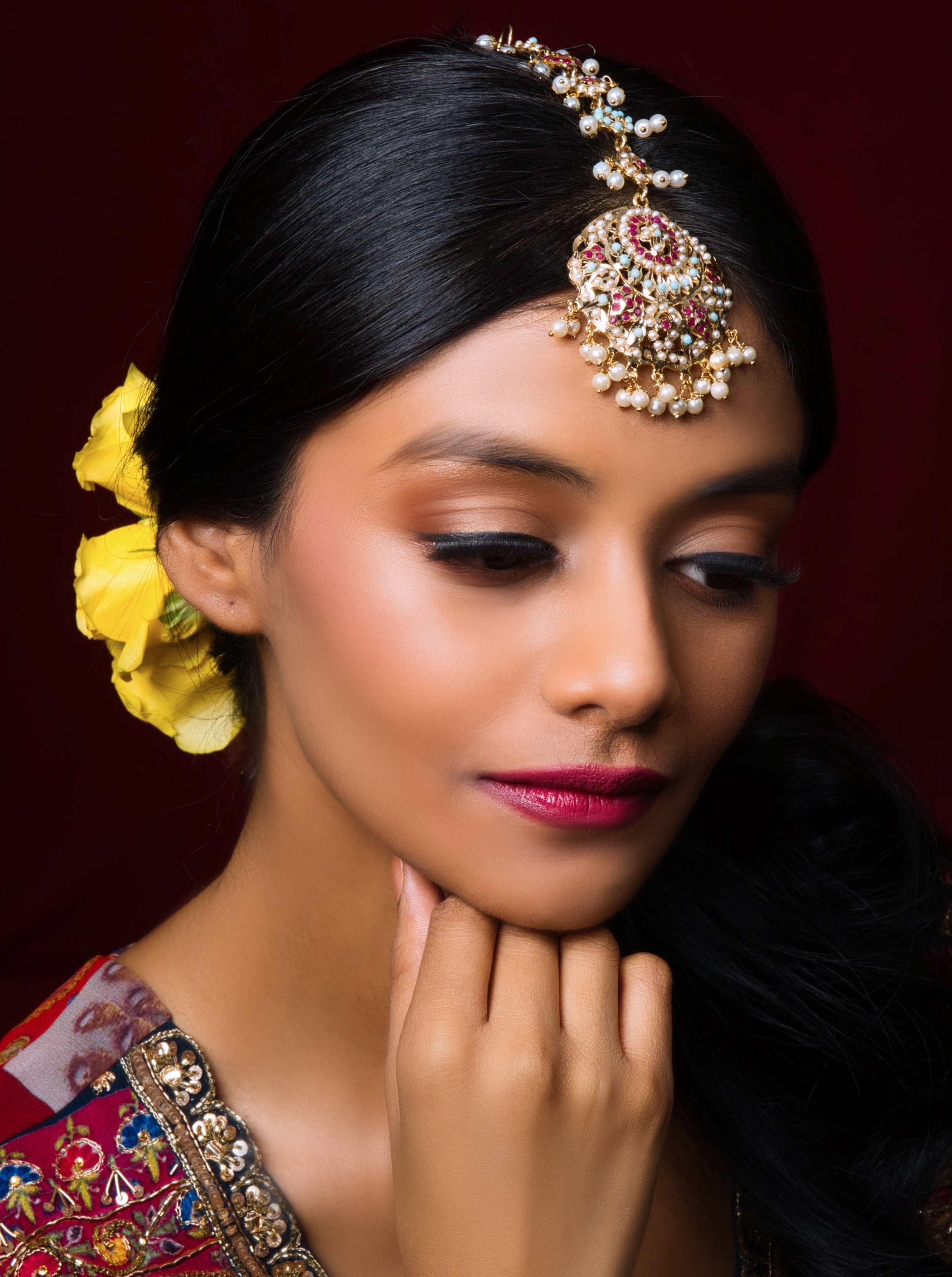Handcrafted Ruby Firoza Round Chain Tikka: Ornate elegance for a standout look.